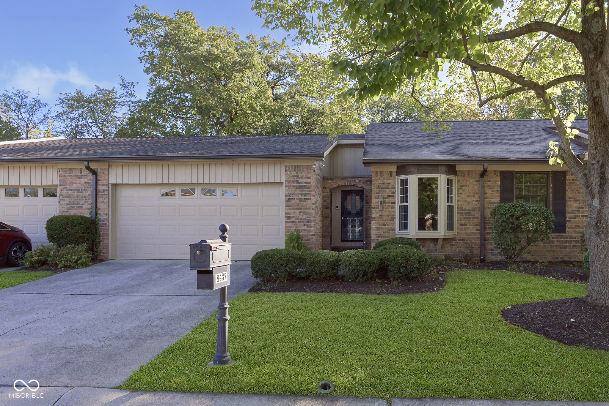 8437 Quail Hollow Road, Indianapolis