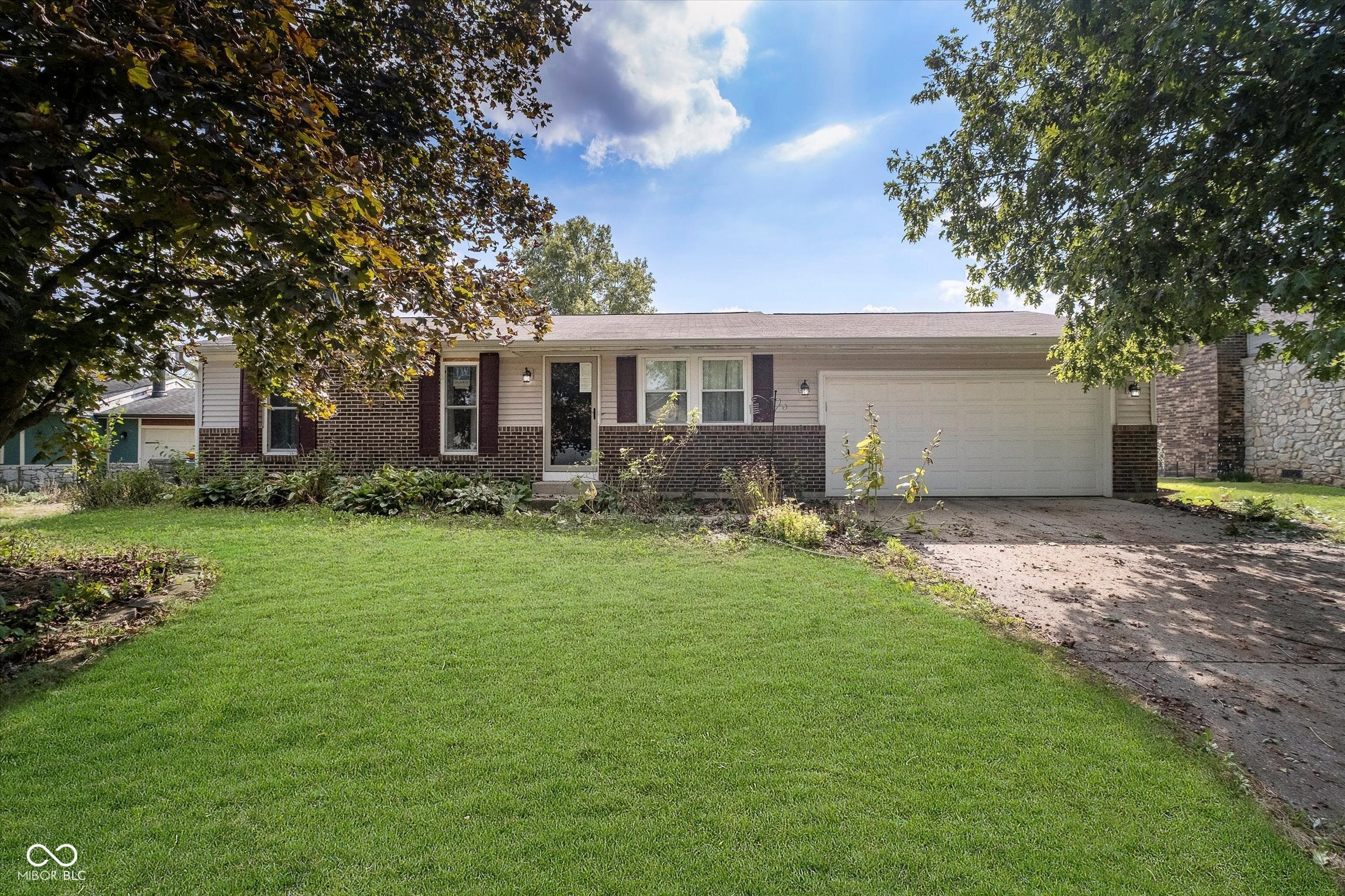 3715 Valley Lake Drive, Indianapolis