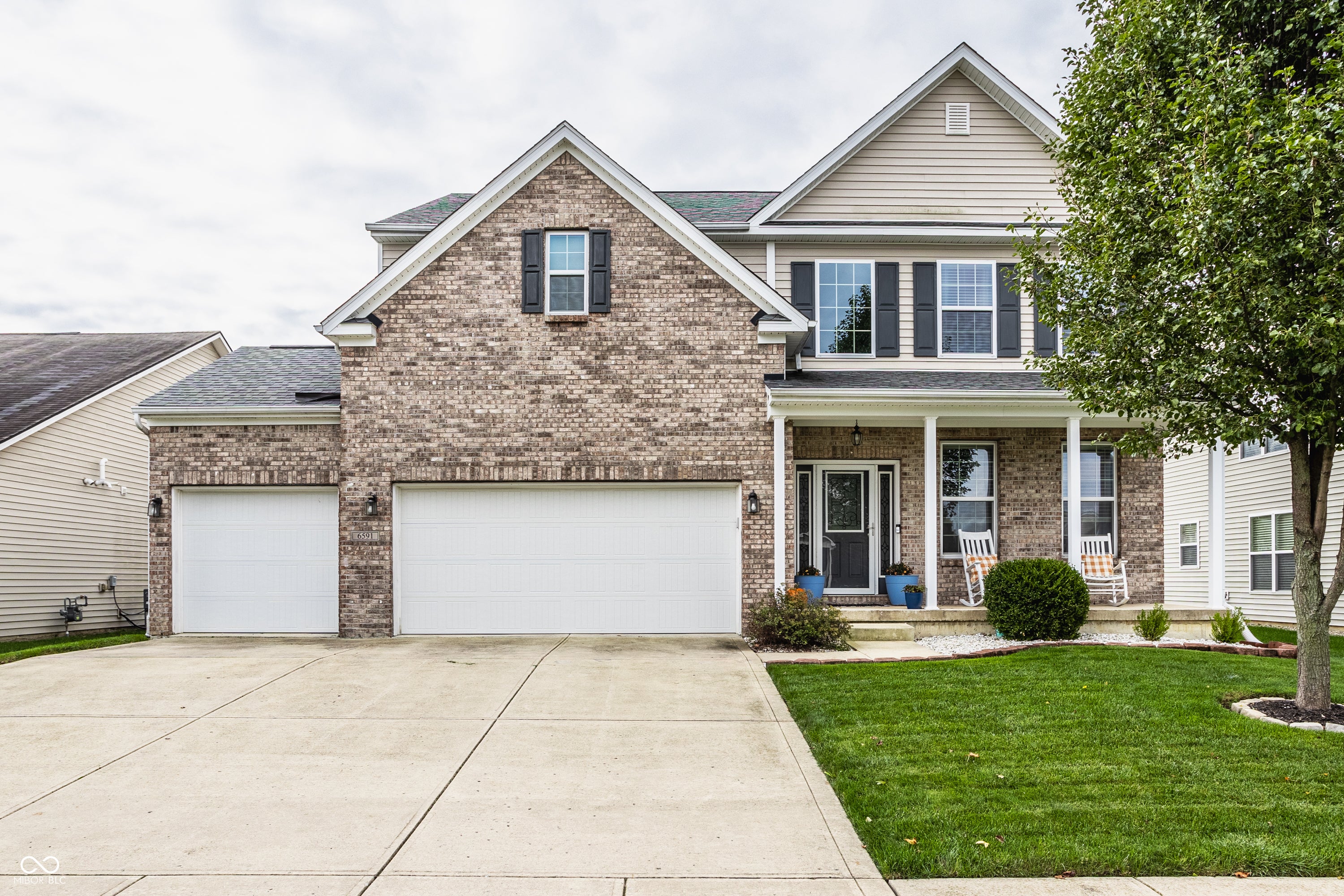 6591 W Deer Hill Drive, McCordsville