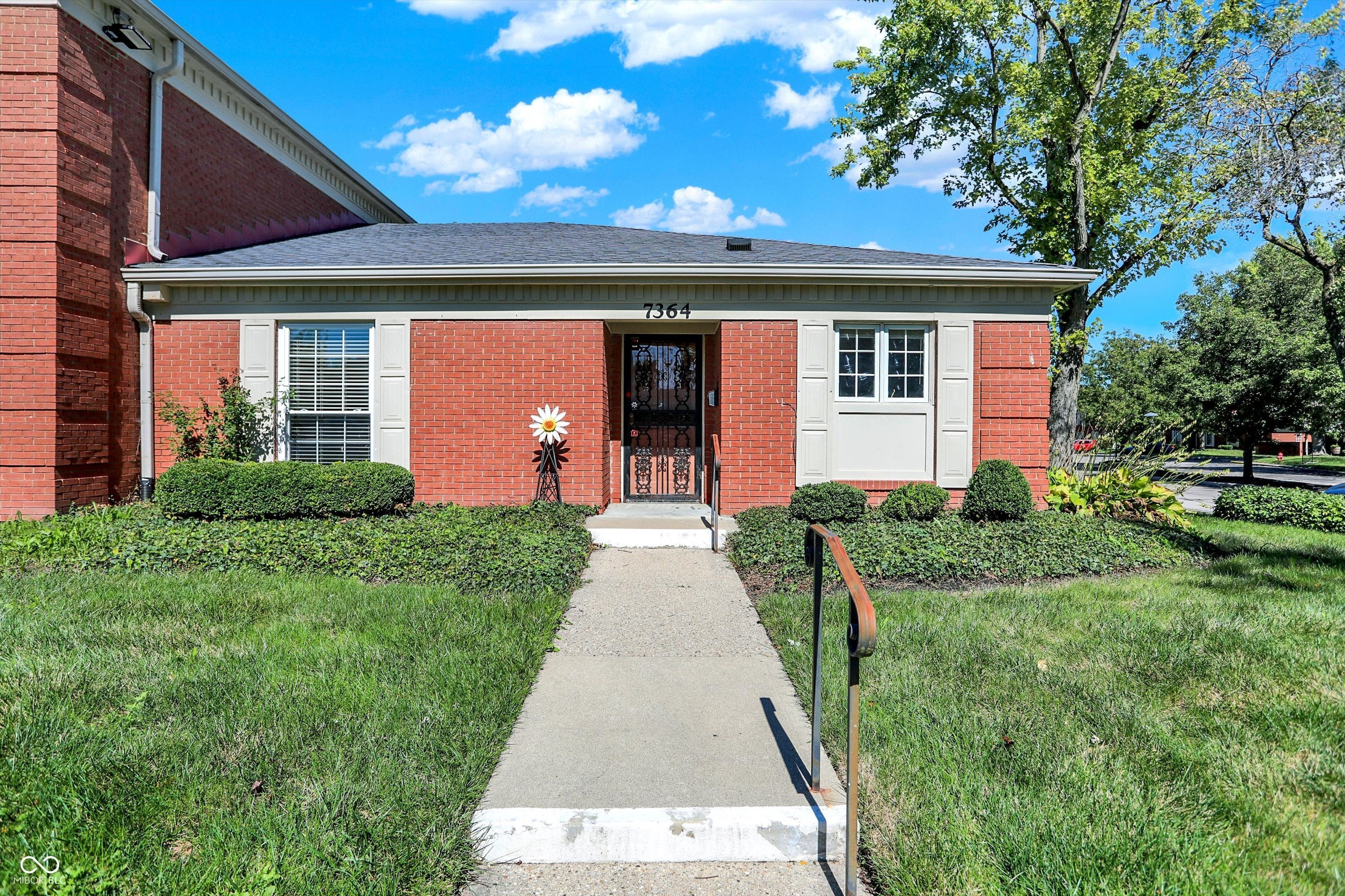 7364 Lions Head Drive, Indianapolis