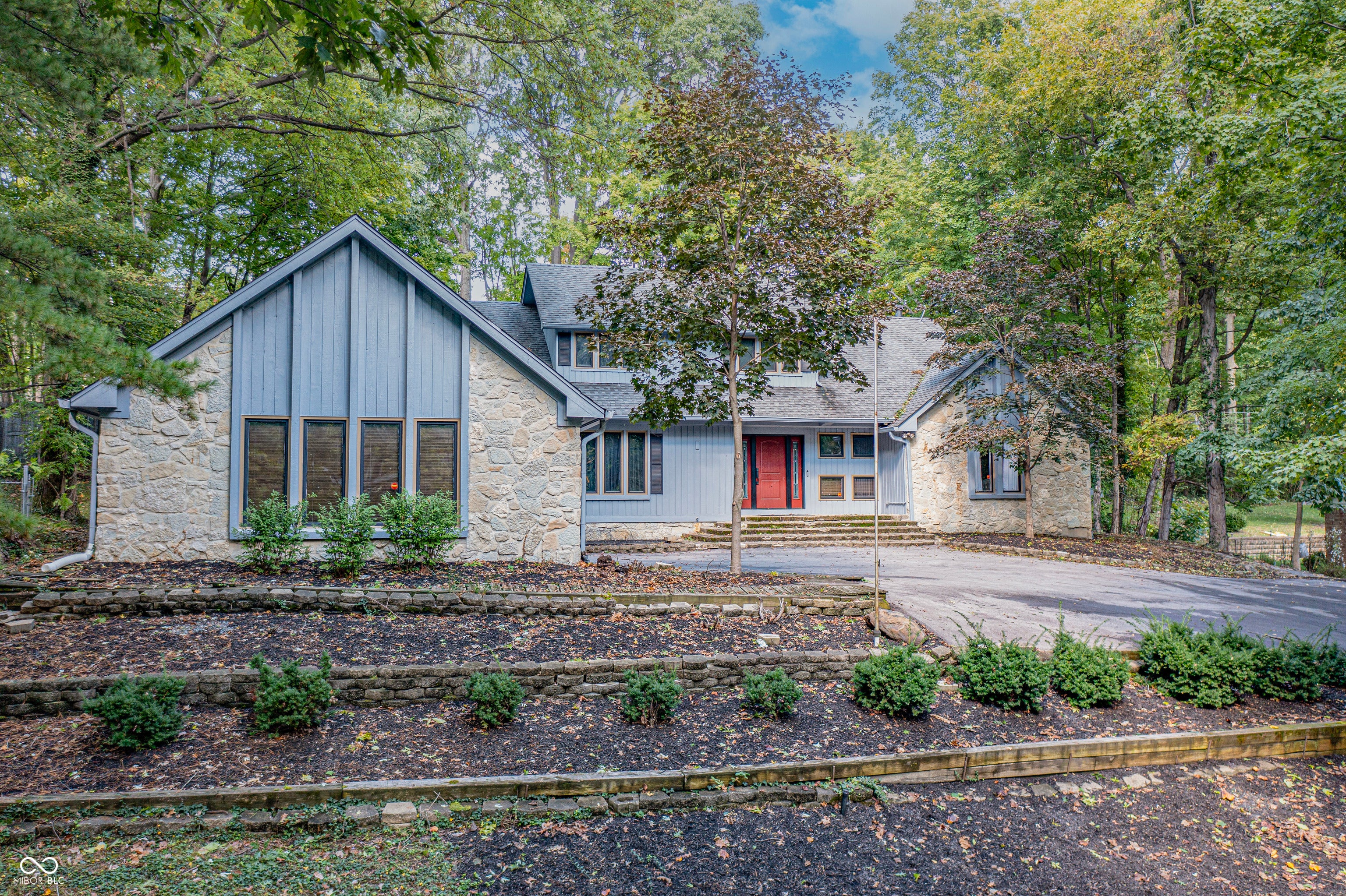 8954 Briarclift Road, Indianapolis