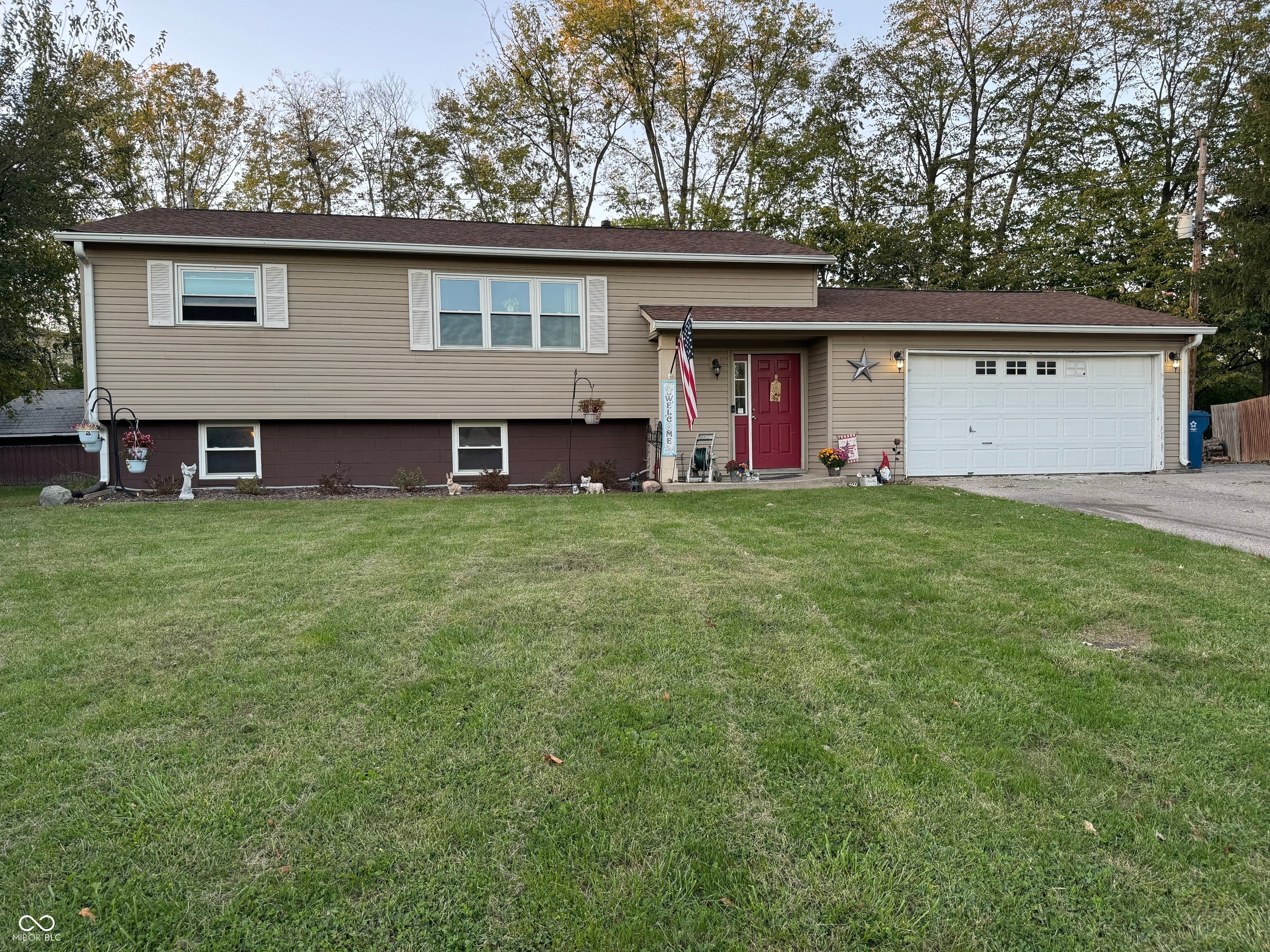 5946 Cloverleaf Court, Indianapolis