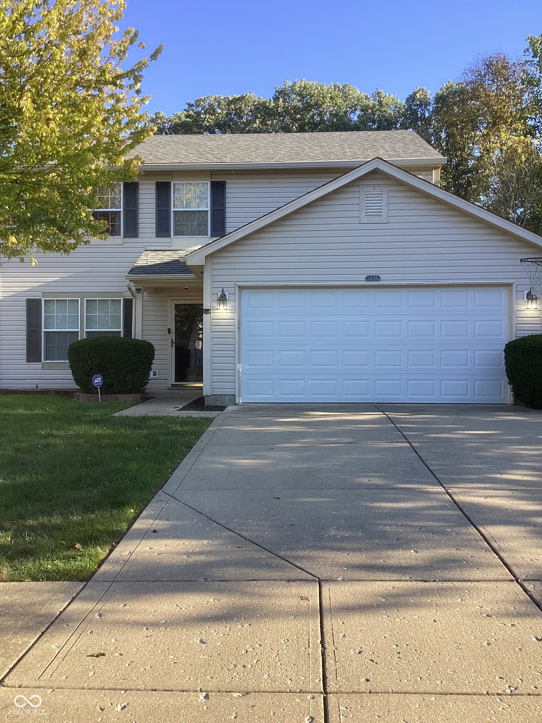 5439 Sonnefield Court, Indianapolis