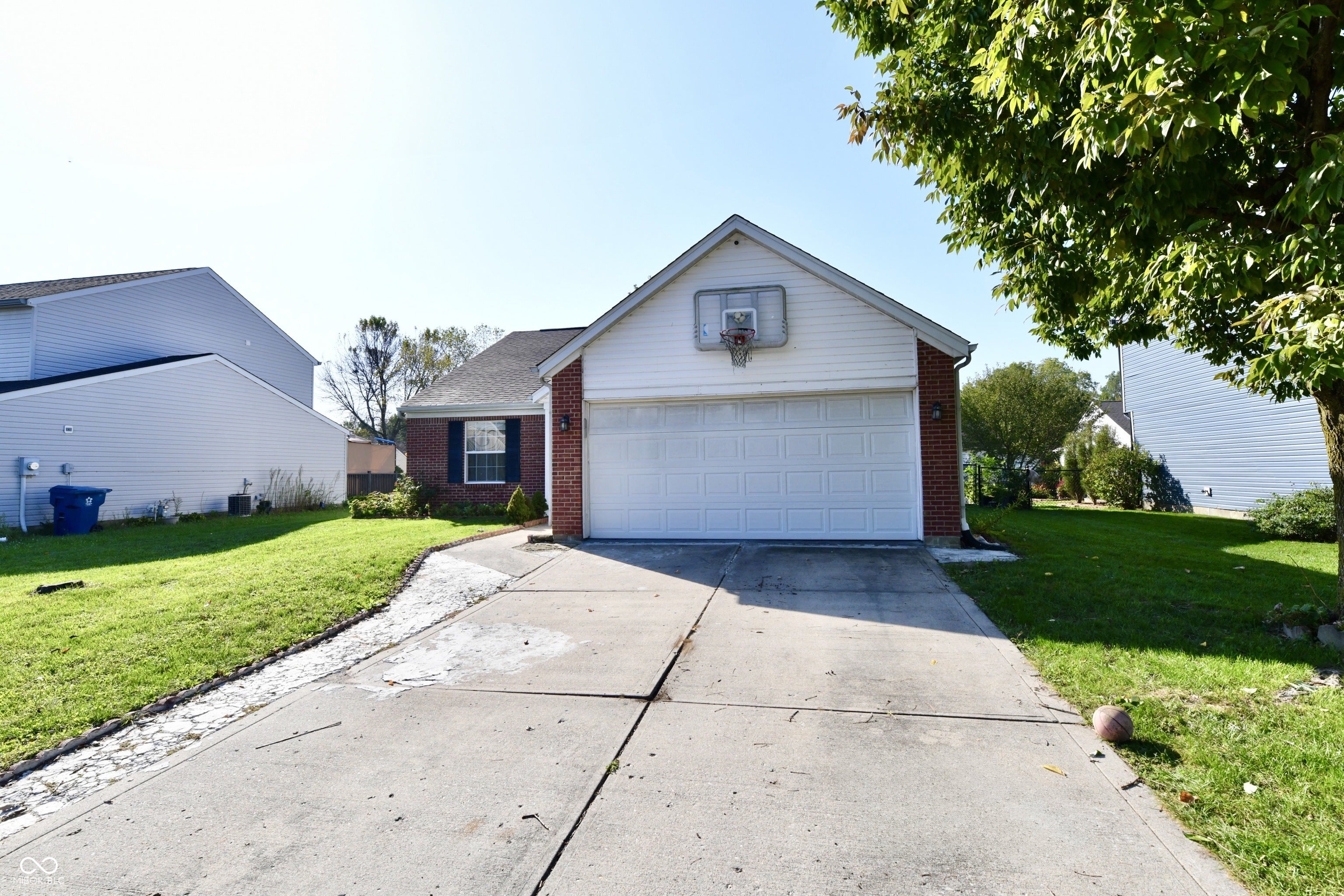 1715 Perry Commons Boulevard, Indianapolis