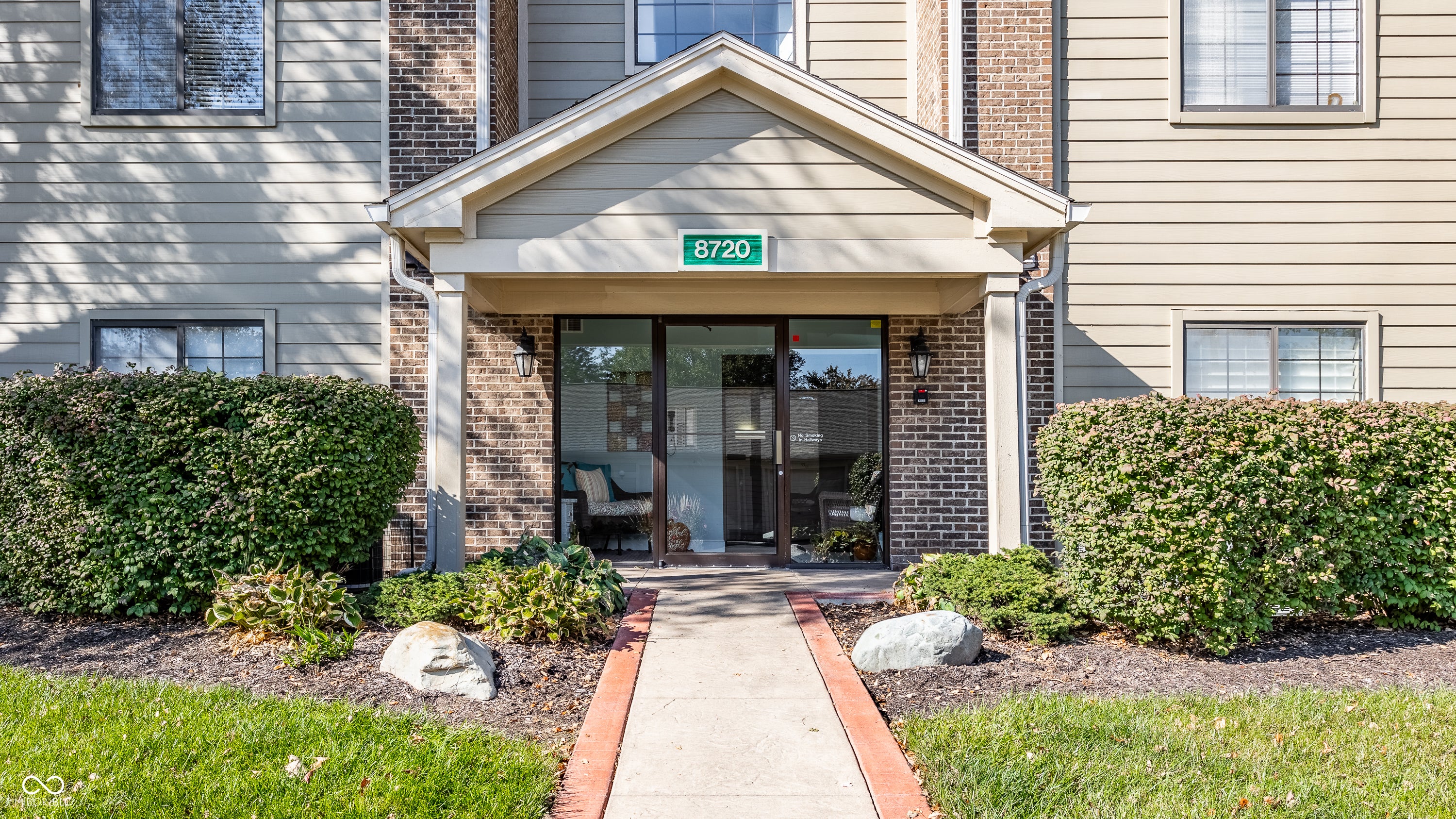 8720 Yardley Court 202, Indianapolis