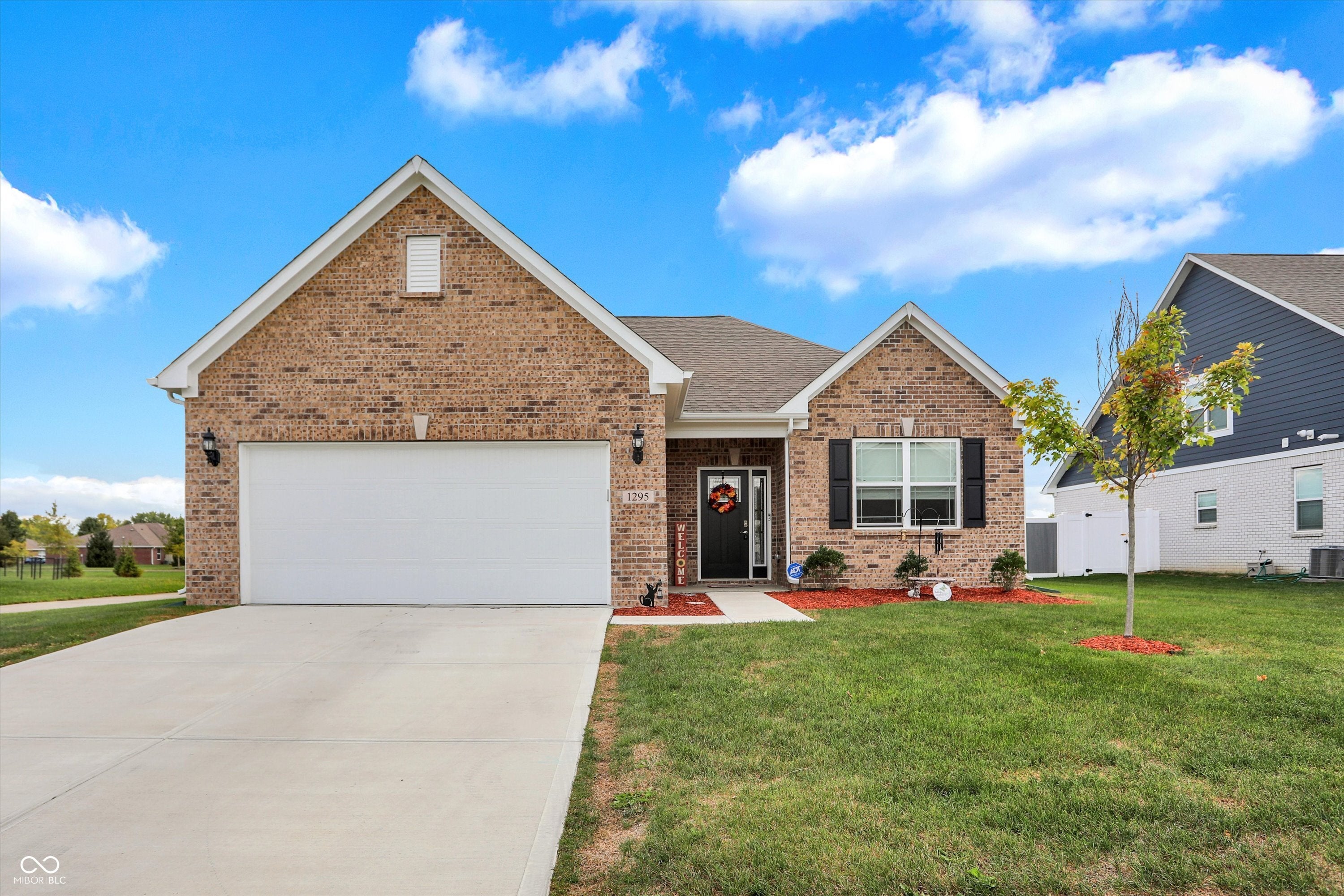 1295 Shaw Lane, Shelbyville