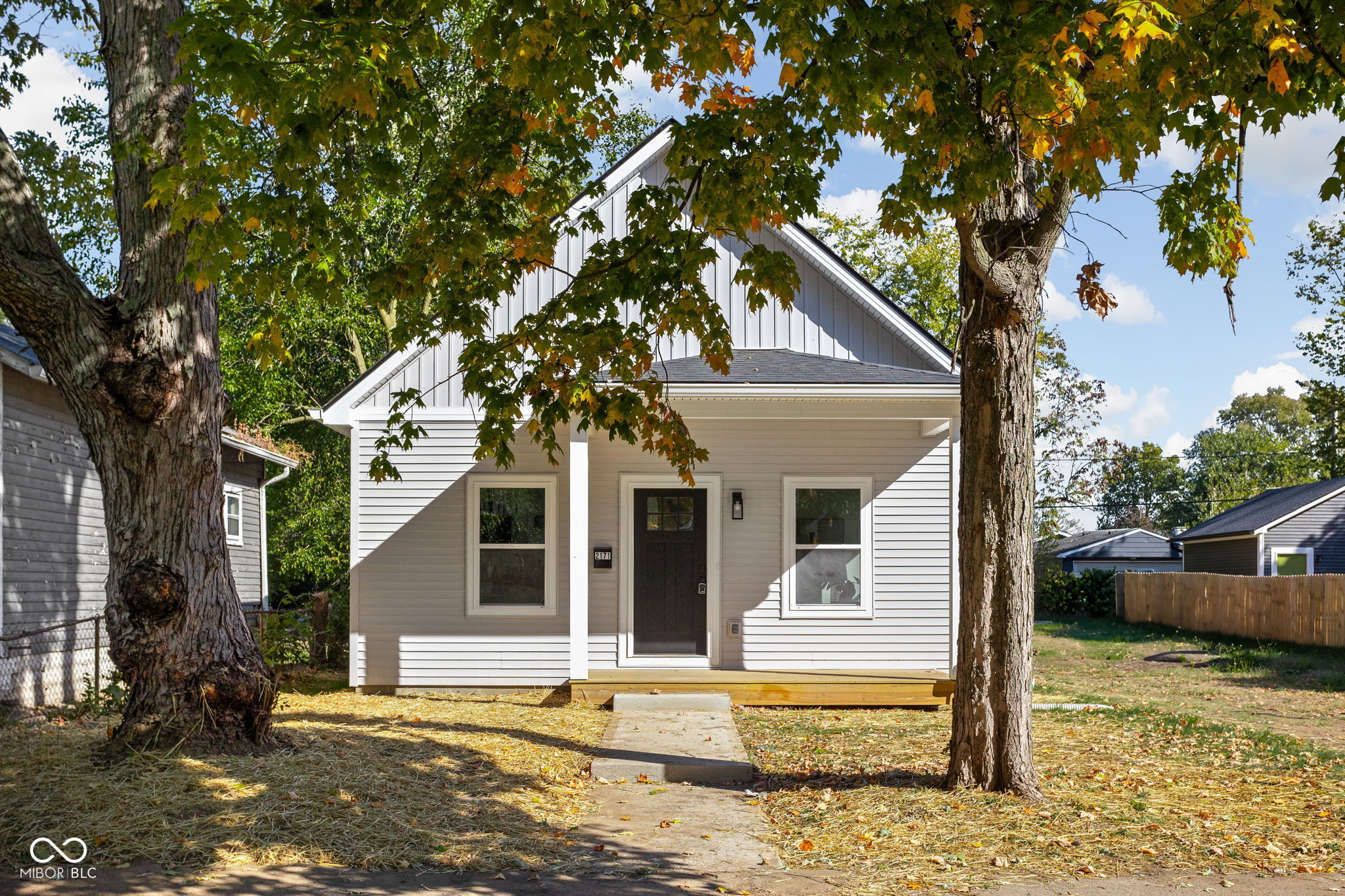 2171 Sugar Grove Avenue, Indianapolis