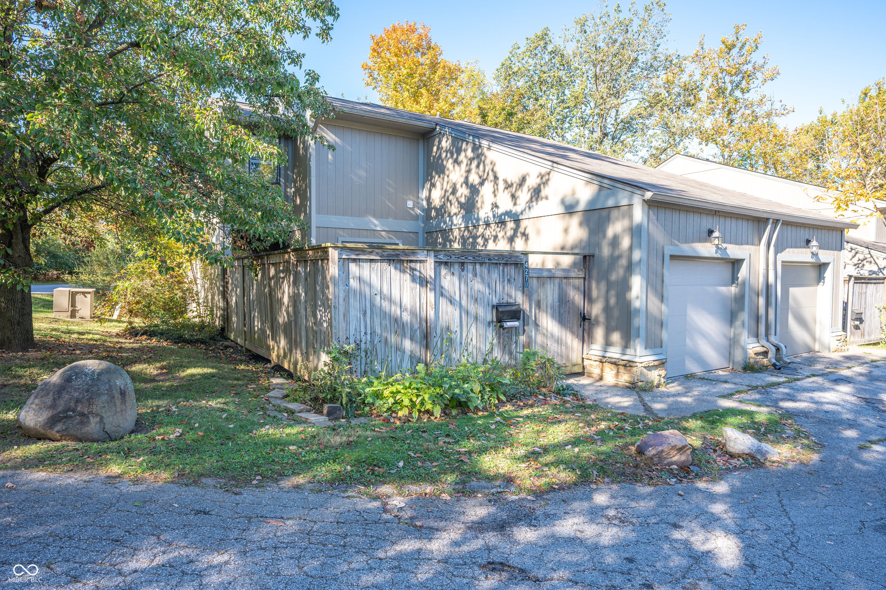 4270 Indian Pipe Trace, Indianapolis