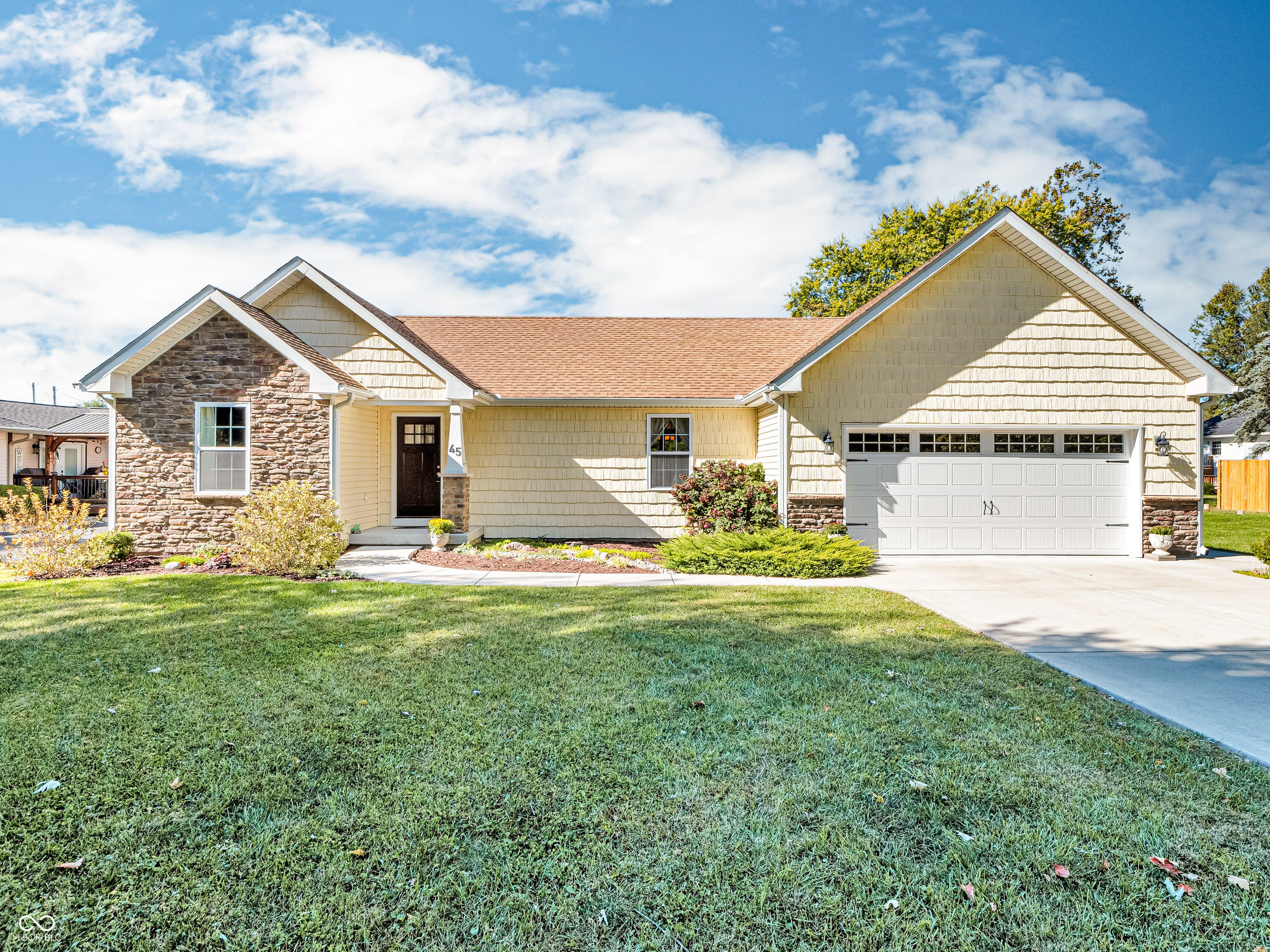 45 S Country Club Court, Crawfordsville