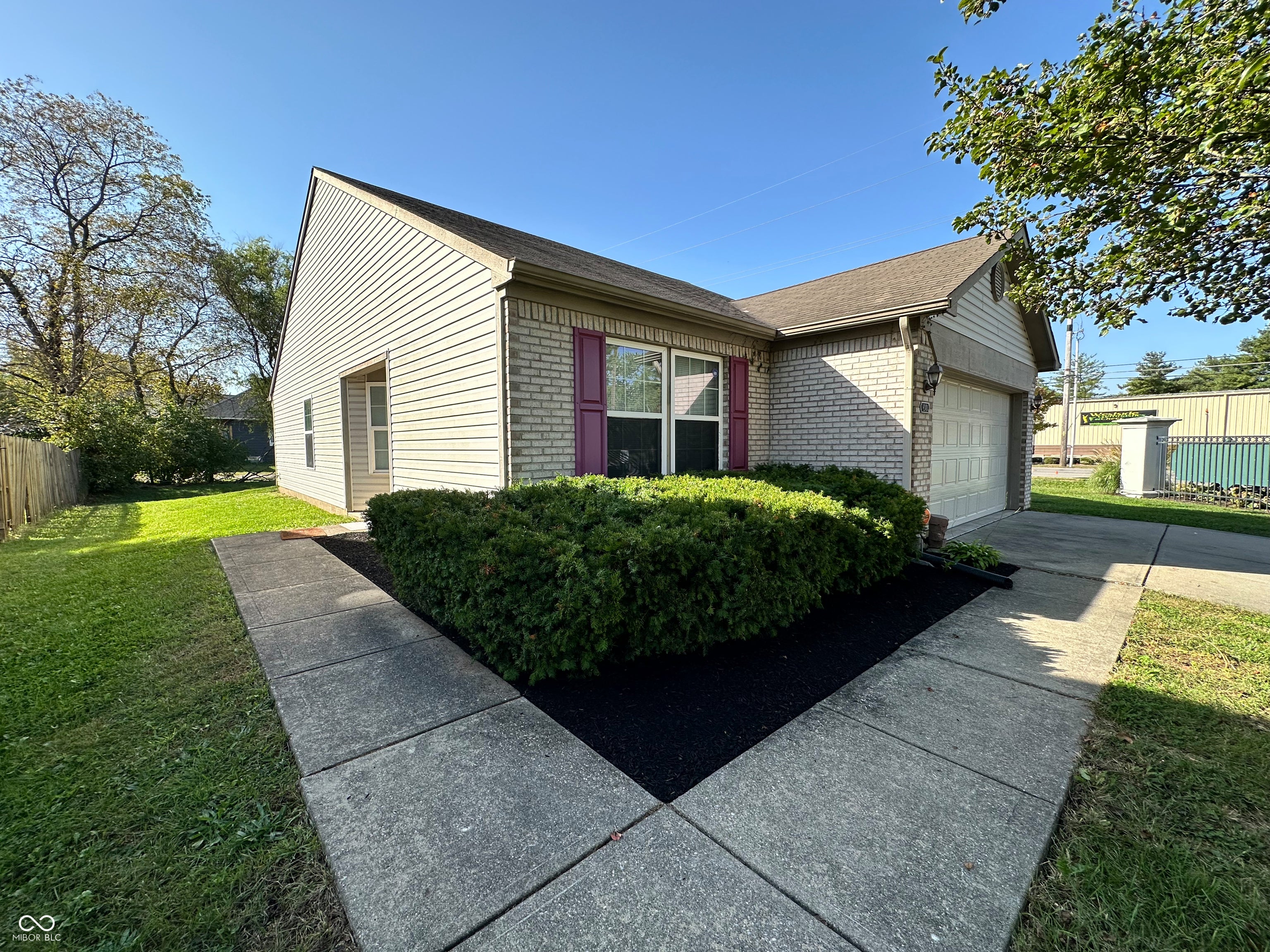 9241 Robey Meadows Lane, Indianapolis