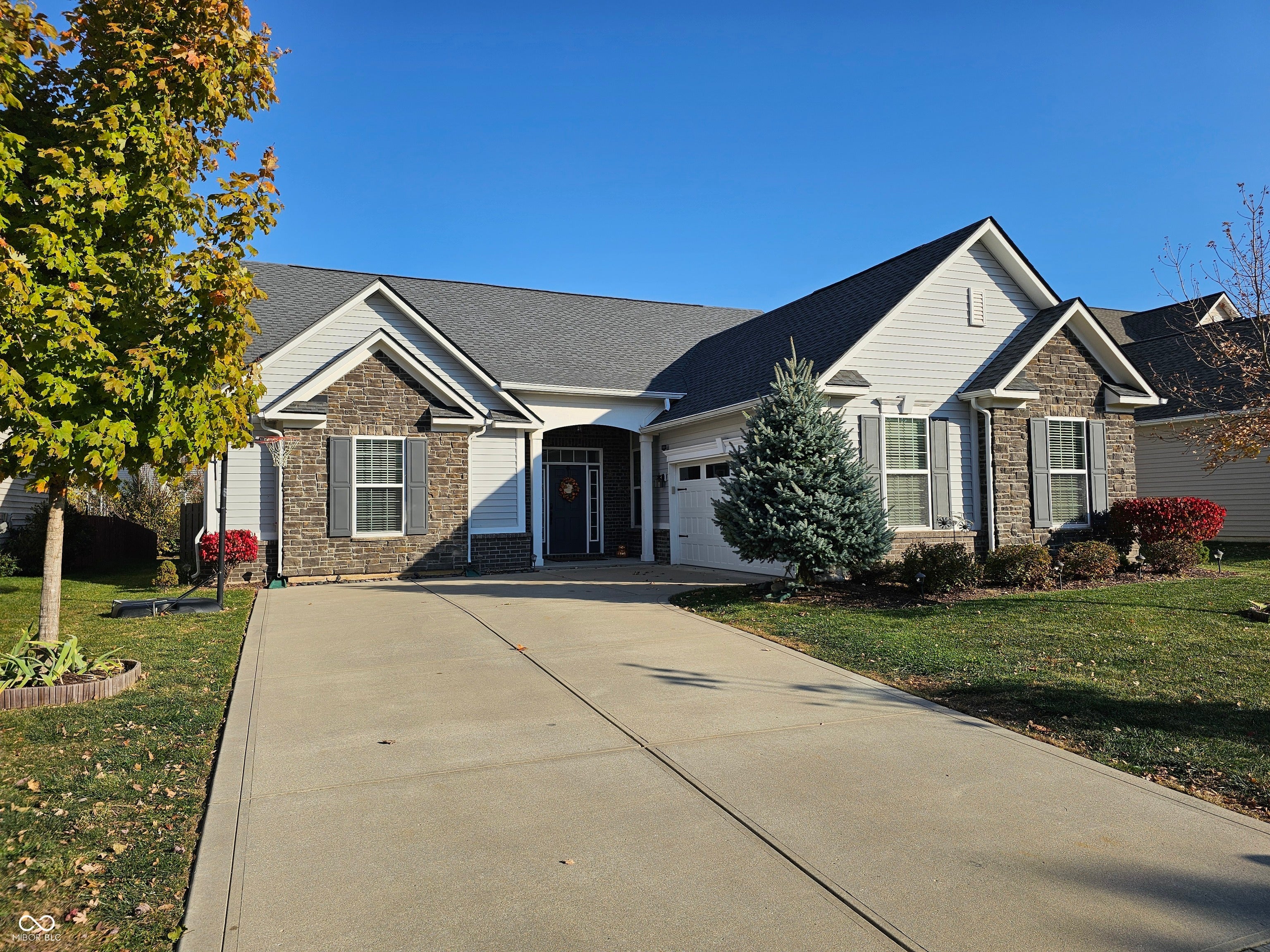 12423 Wolverton Way, Fishers