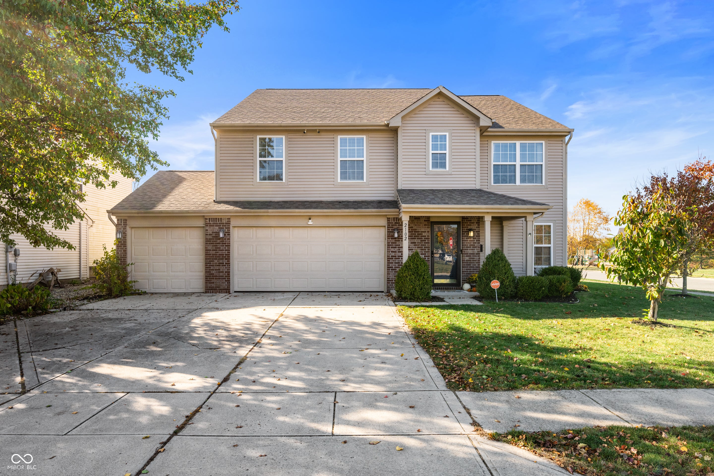 2102 St Clifford Drive, Indianapolis