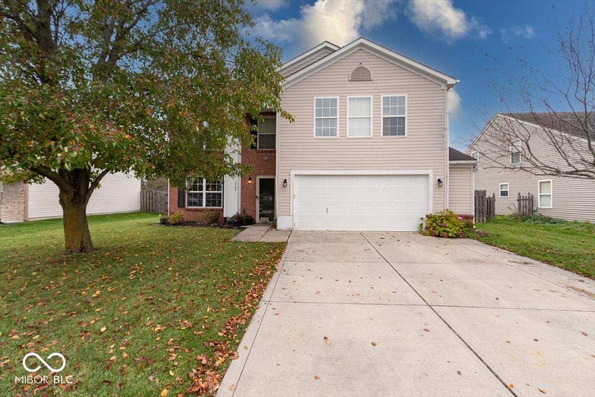 Photo of 1364 Fall Ridge Drive Brownsburg, IN 46112