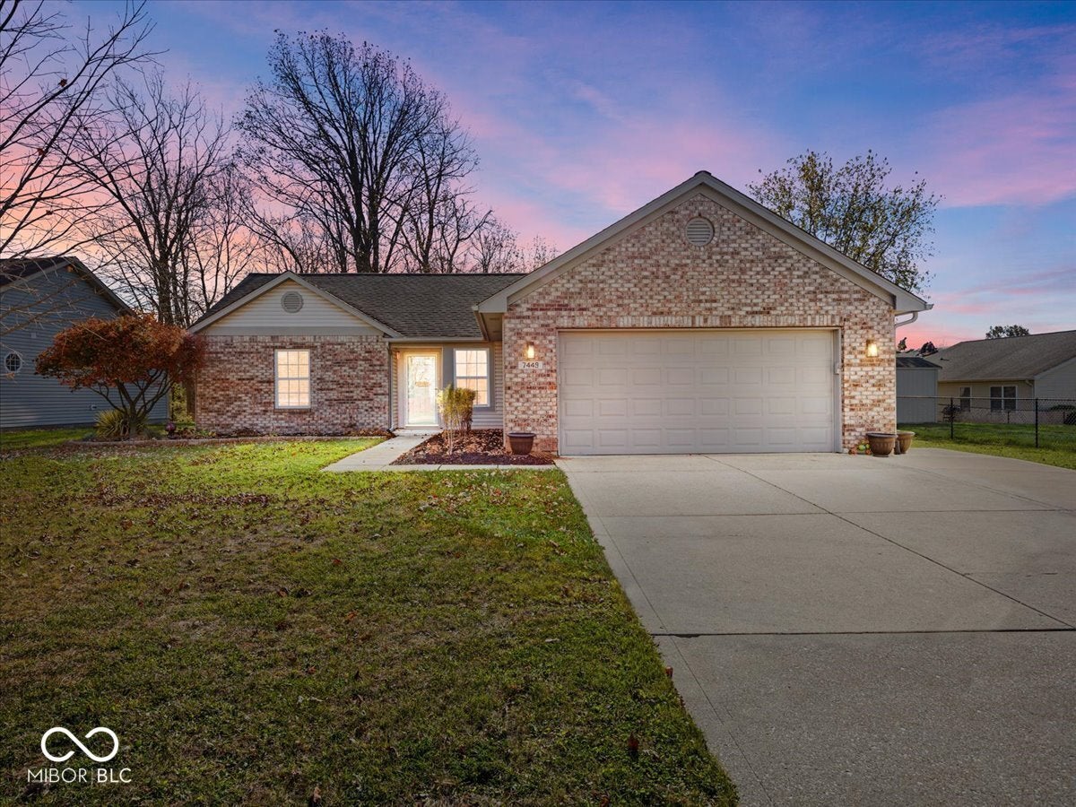 7449 Kidwell Drive, Indianapolis