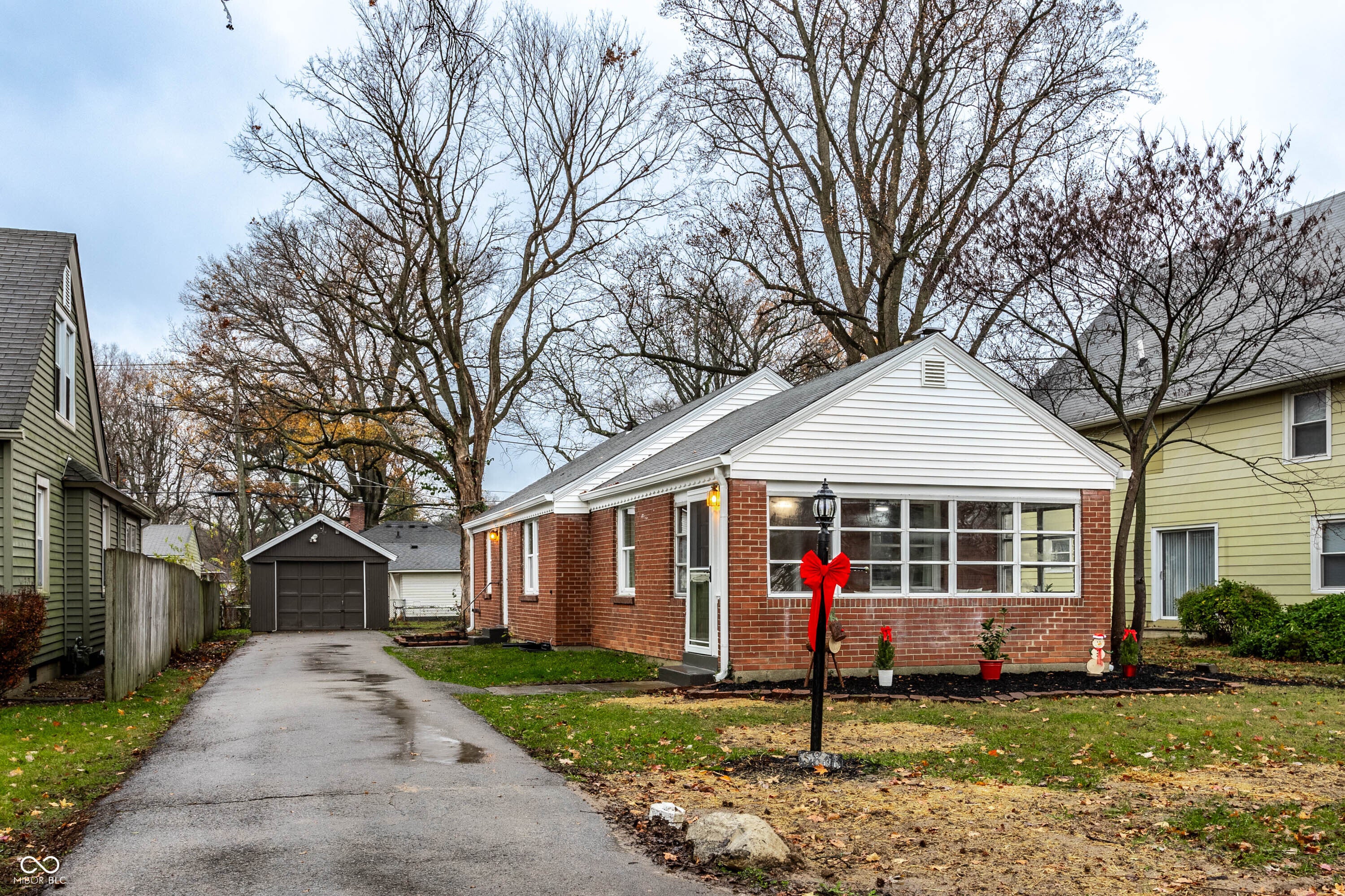 Photo of 5868 Rosslyn Avenue Indianapolis, IN 46220