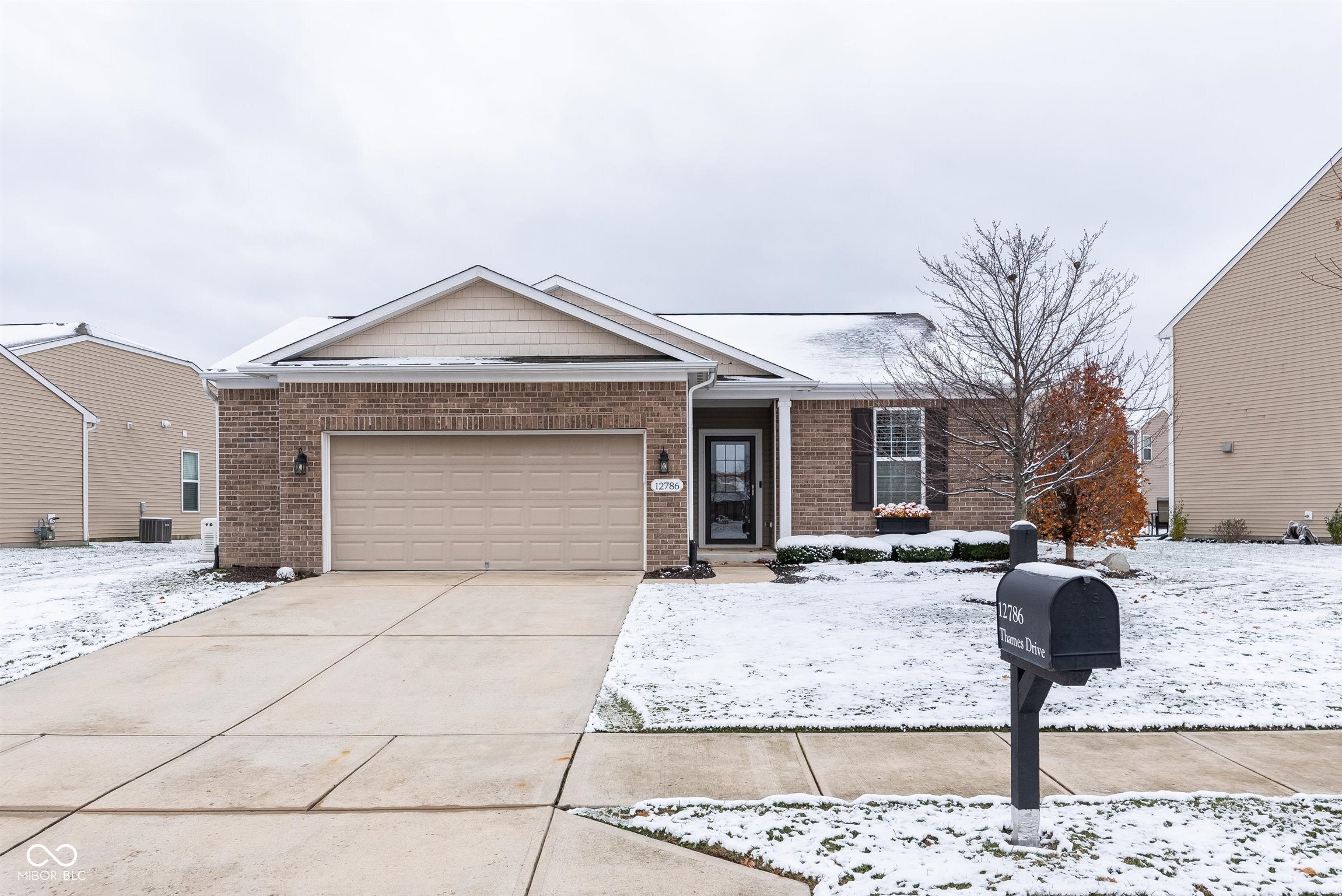 Photo of 12786 Thames Drive Fishers, IN 46037