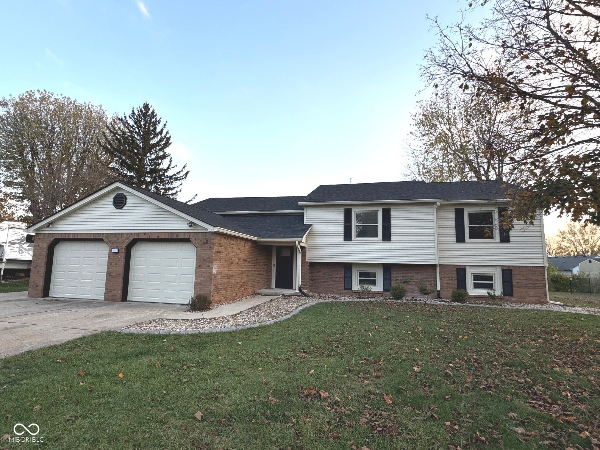 645 Queenswood Drive, Indianapolis