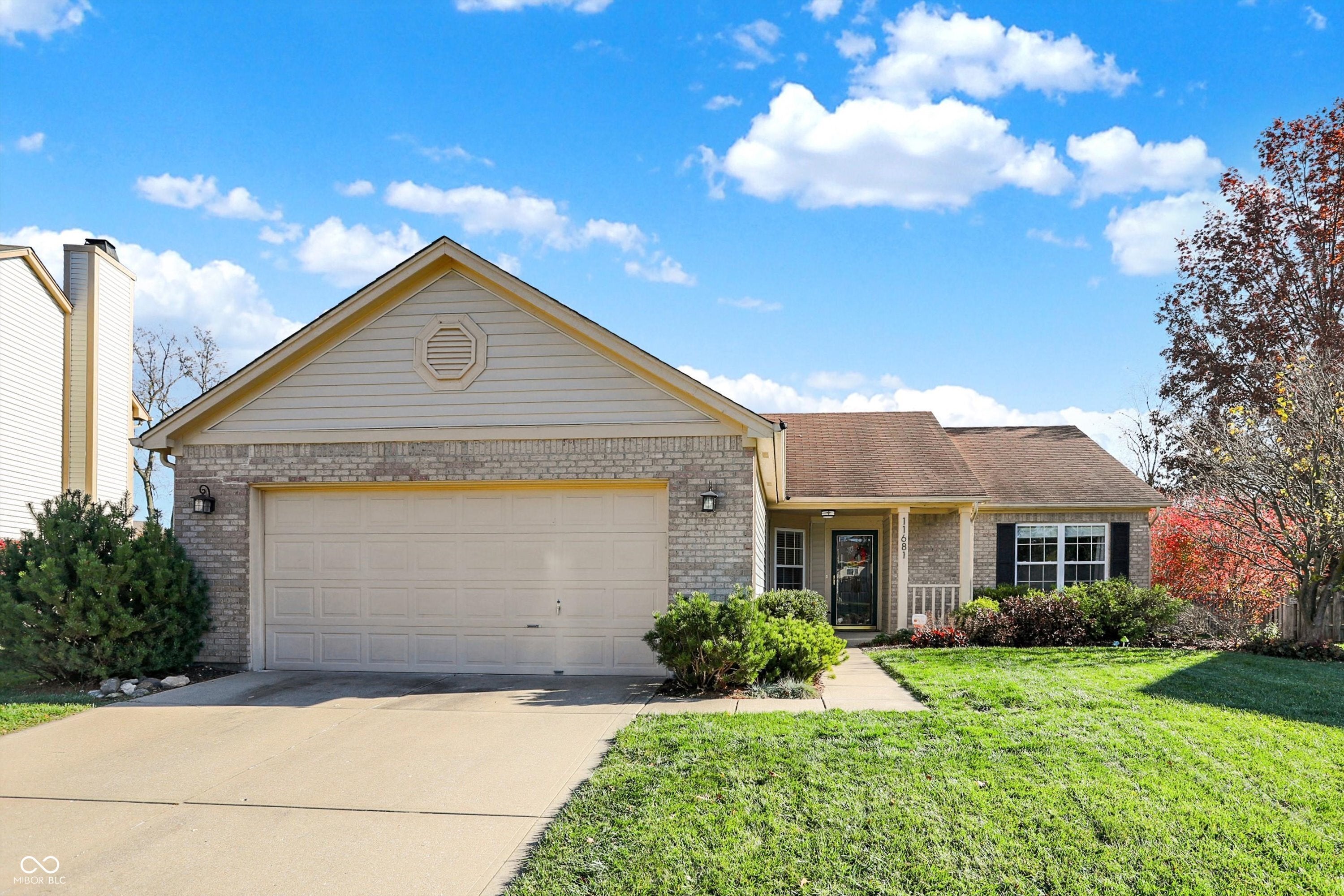 11681 Sand Creek Boulevard, Fishers