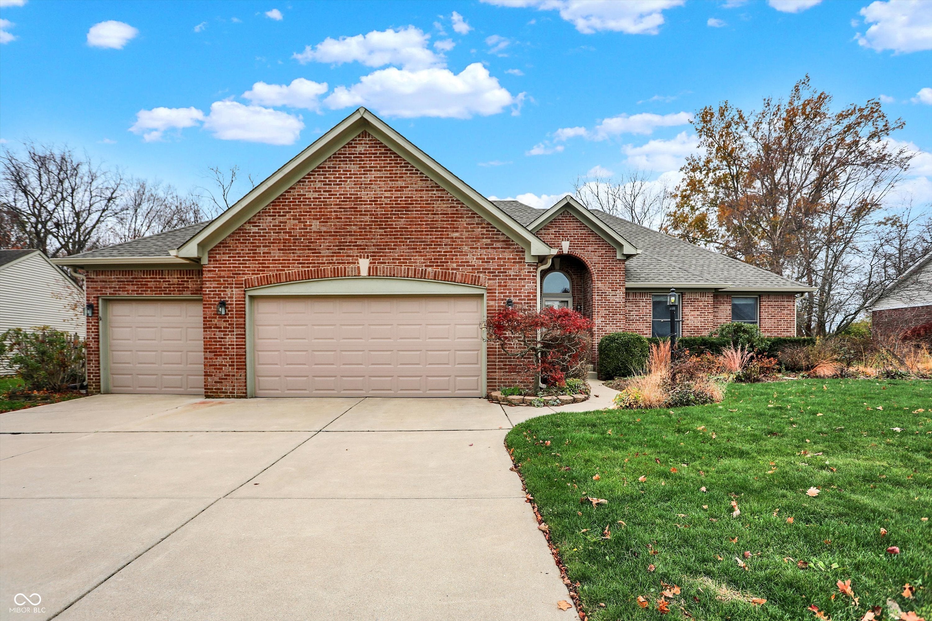 7945 Meadow Bend Drive, Indianapolis