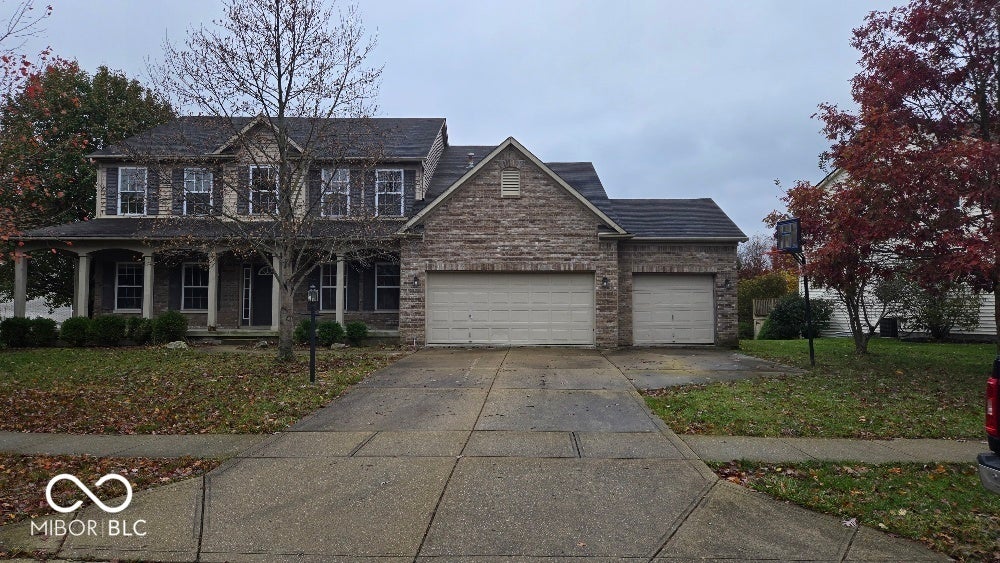 8235 Thorn Bend Drive, Indianapolis