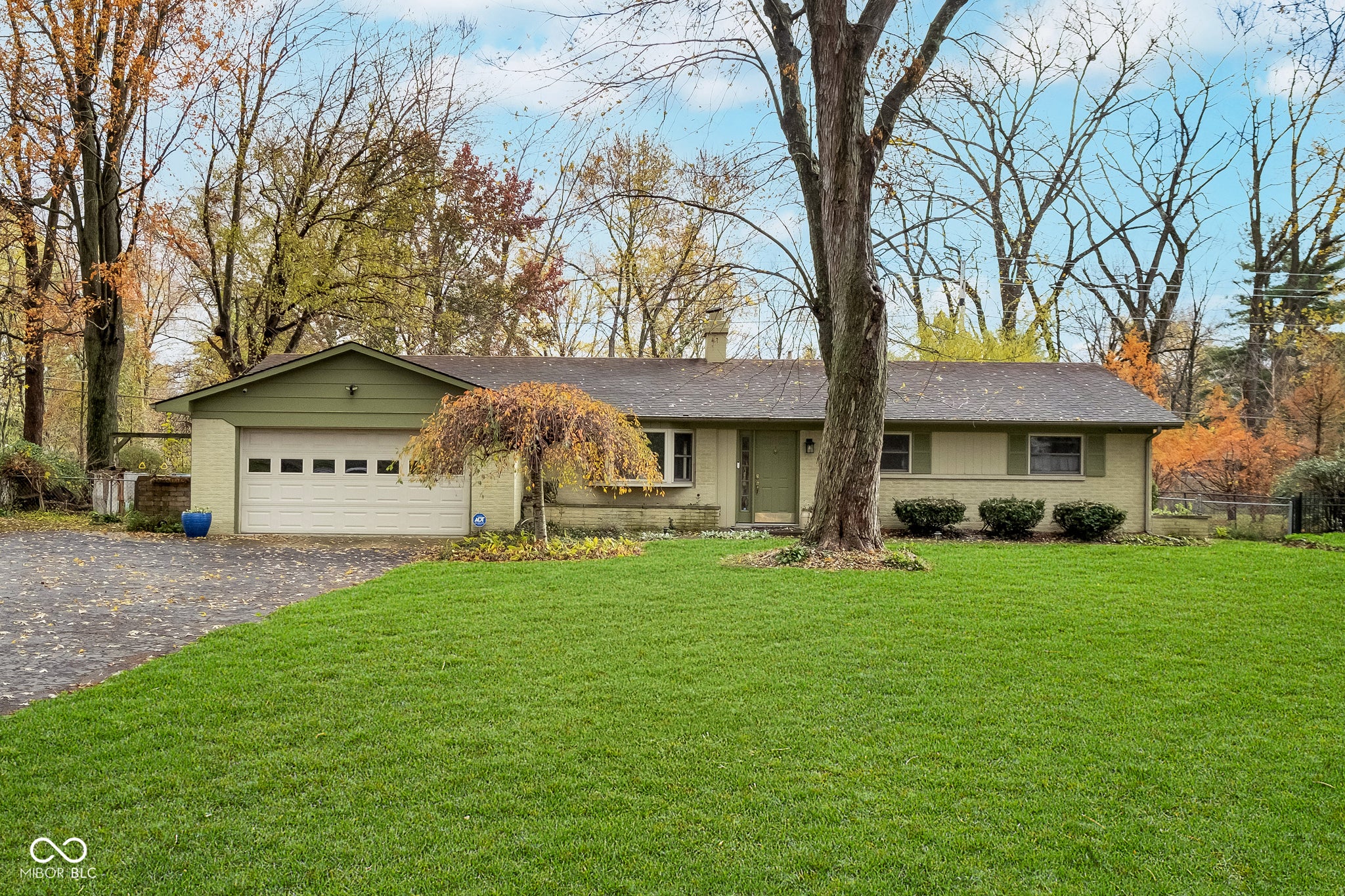 8995 Spring Mill Road, Indianapolis