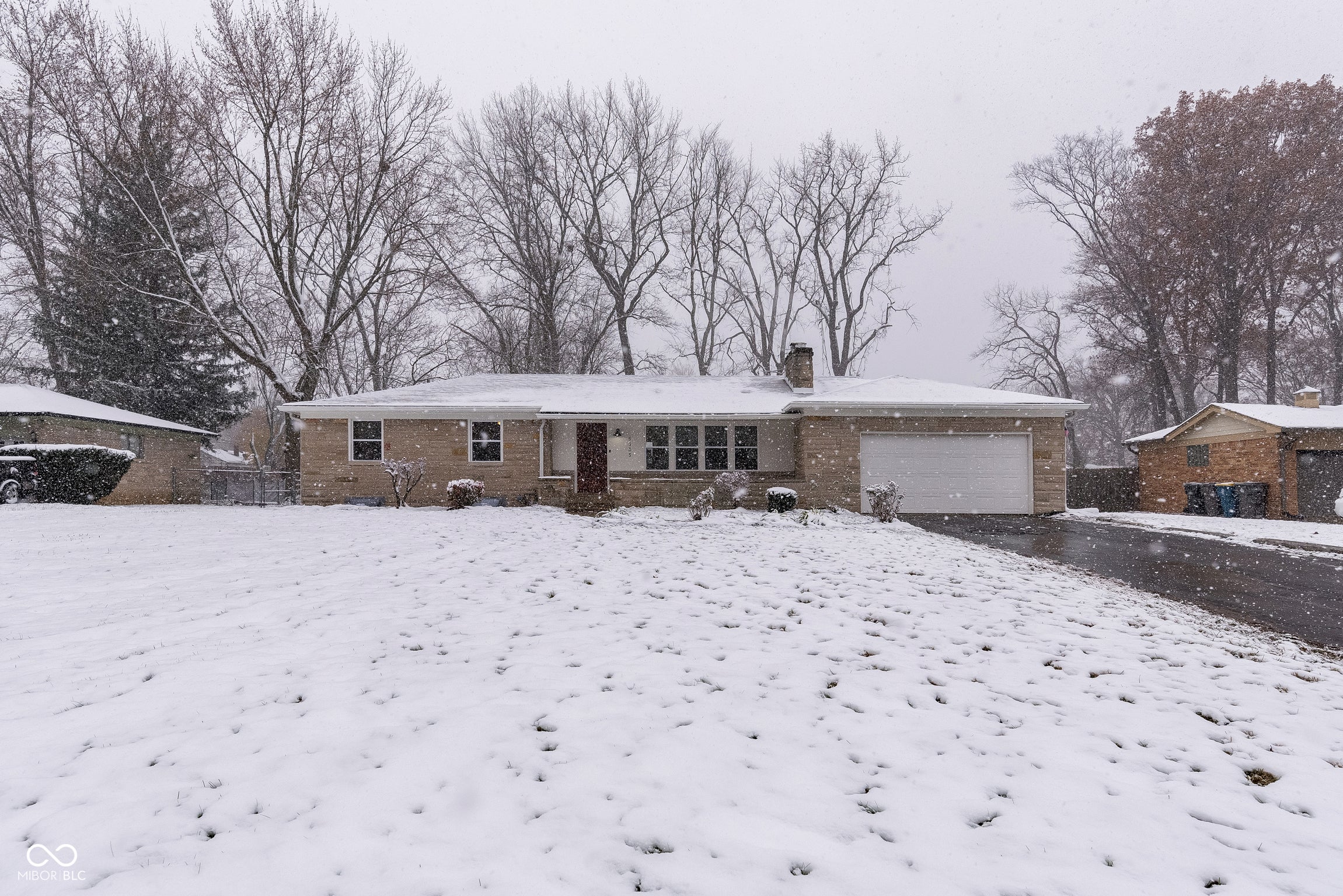 5335 Ashbourne Lane, Indianapolis