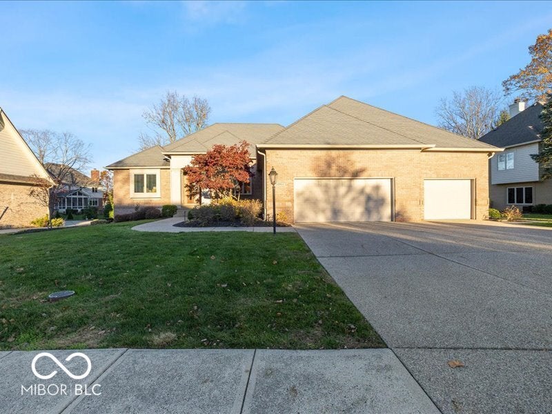 Photo of 12954 Water Ridge Drive Fishers, IN 46055