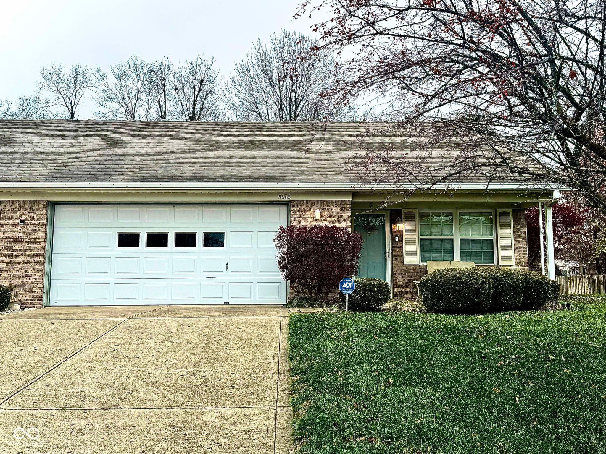 5662 Misty Ridge Drive, Indianapolis