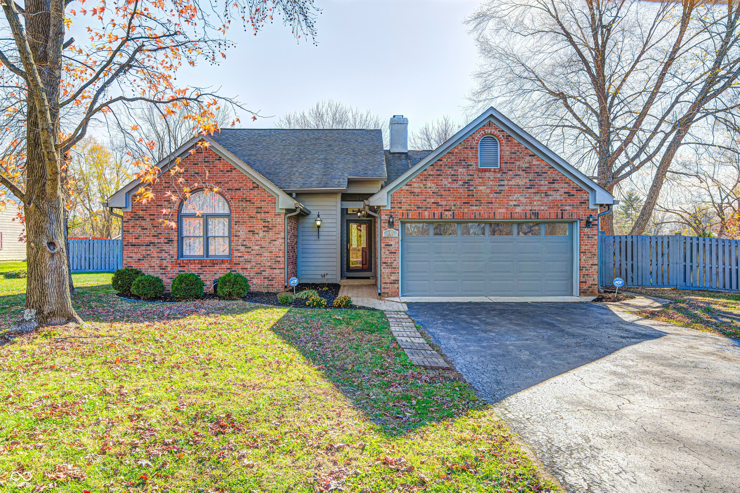 845 E Huntstead Lane, Indianapolis