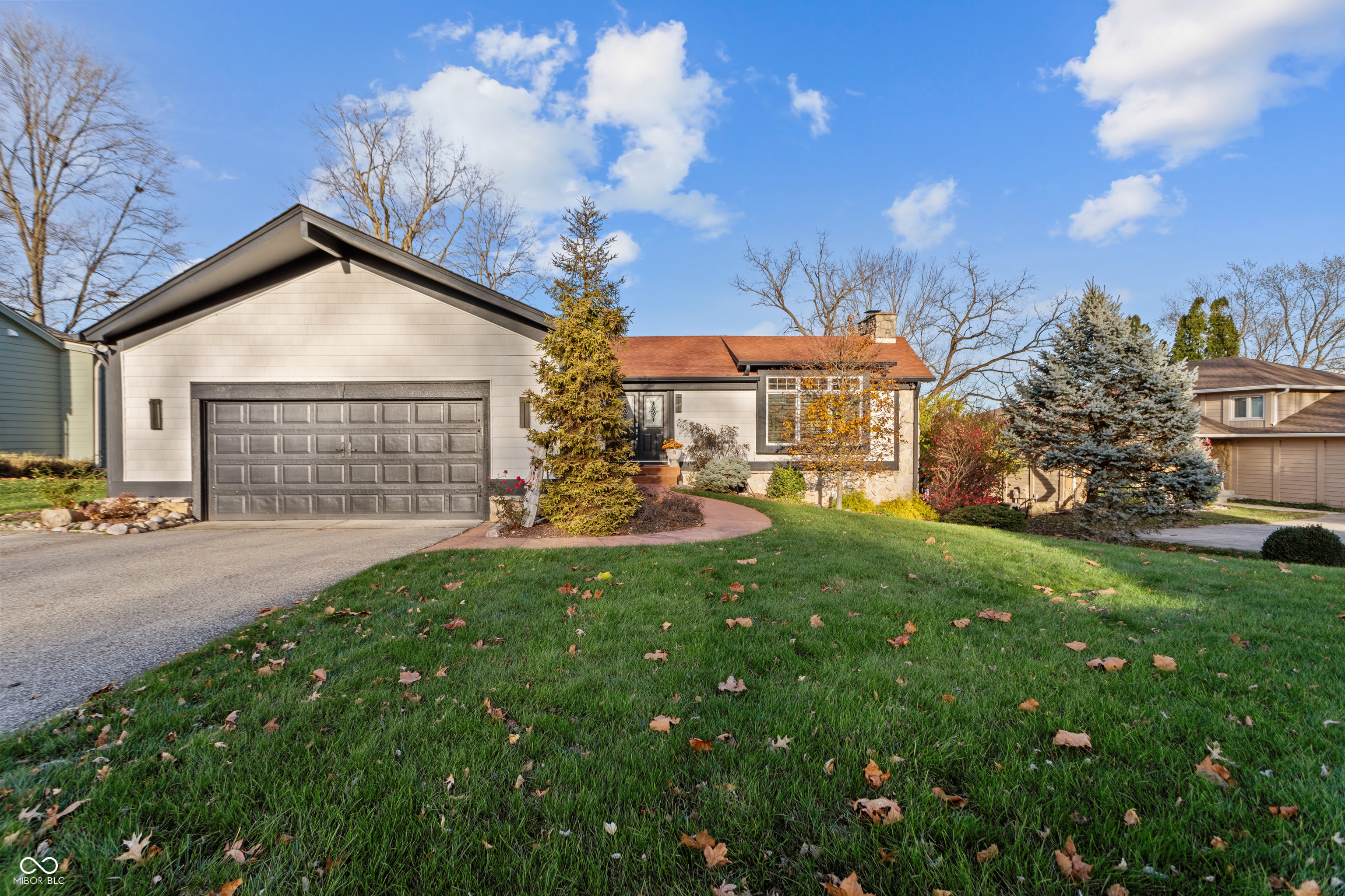 Photo of 1228 Willow Way Noblesville, IN 46062