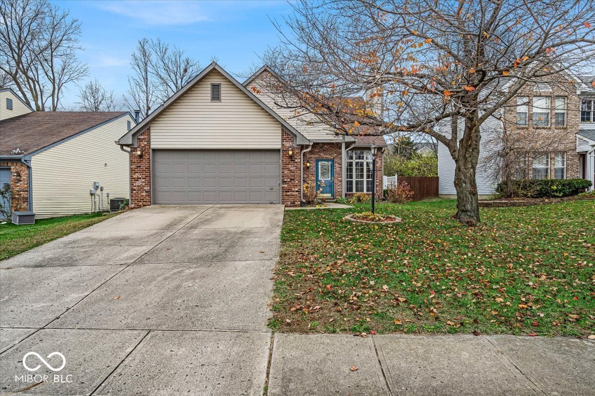 738 Charter Woods Drive, Indianapolis