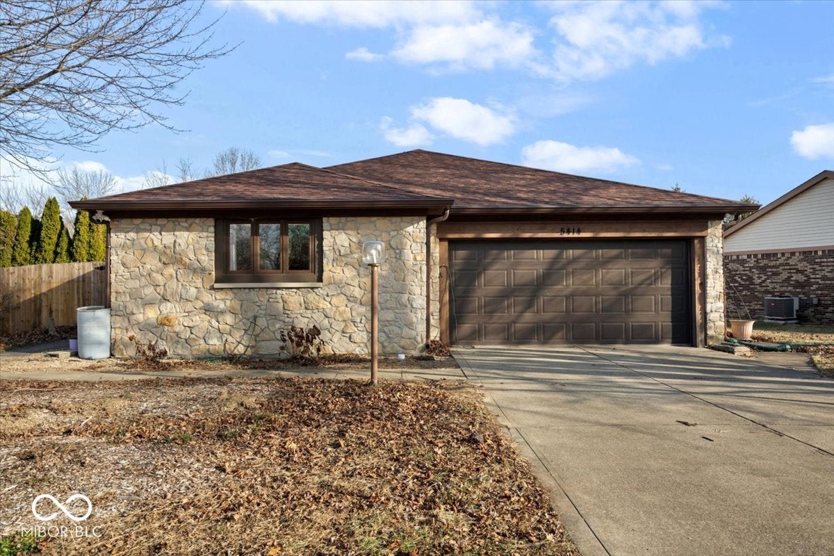 Photo of 5414 Honey Manor Drive Indianapolis, IN 46221