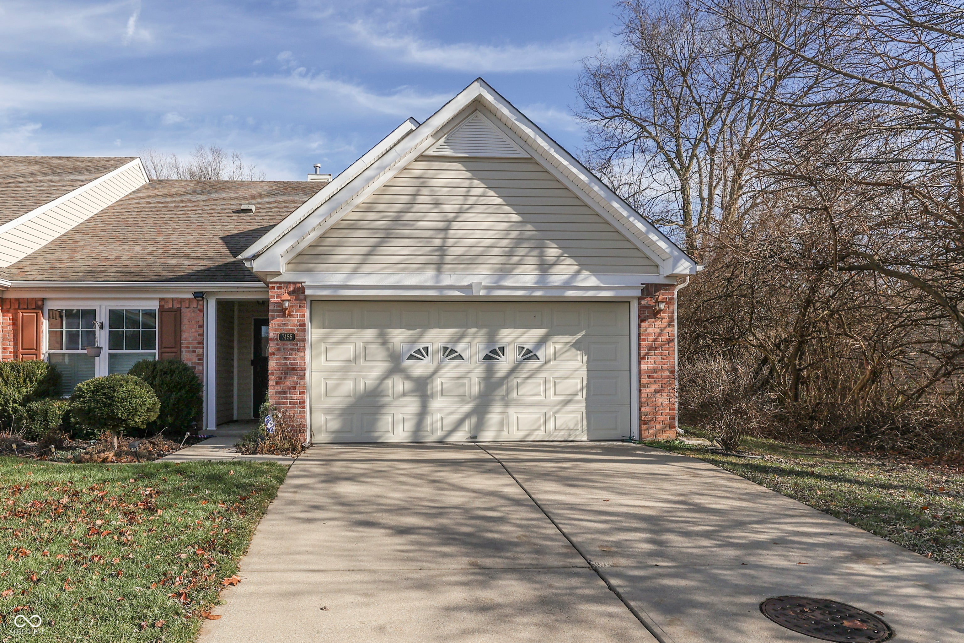 7455 Oak Knoll Drive, Indianapolis