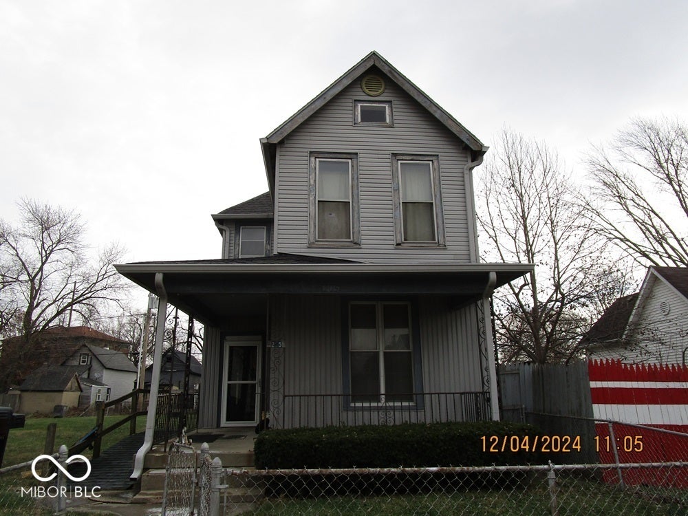 Photo of 205 S Arsenal Avenue Indianapolis, IN 46201