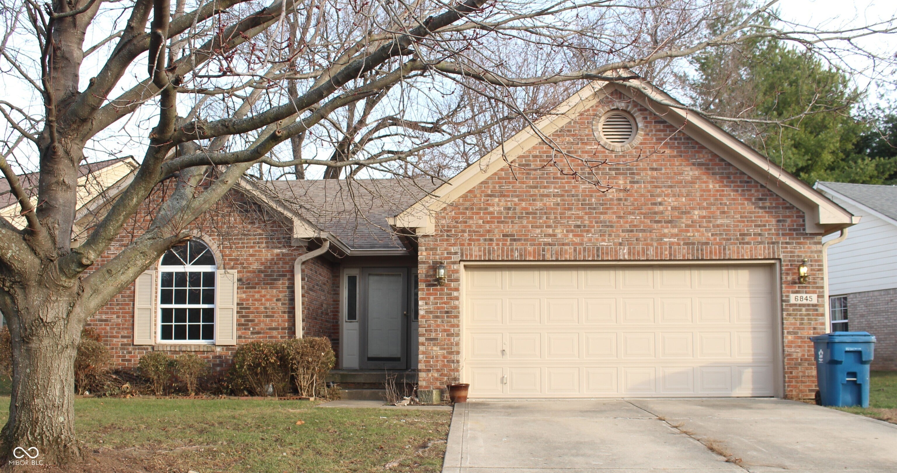 6845 Arjay Drive, Indianapolis