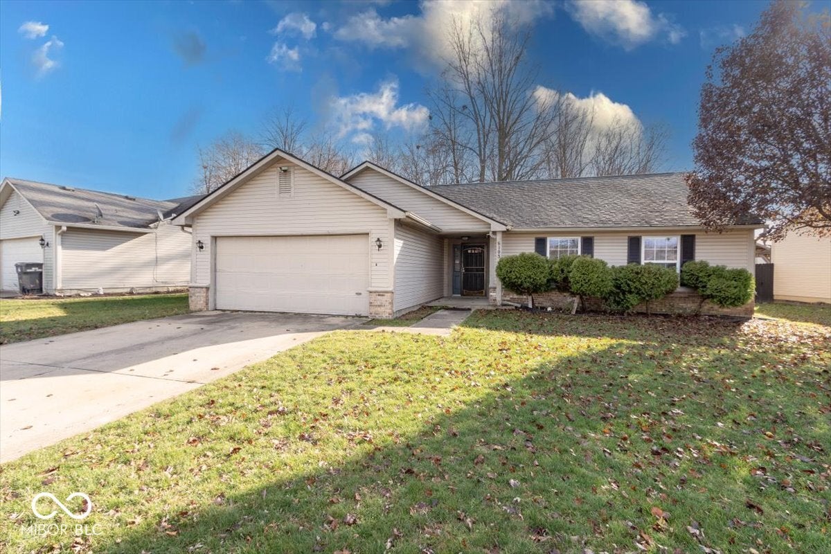 6103 Miller Woods Lane, Indianapolis