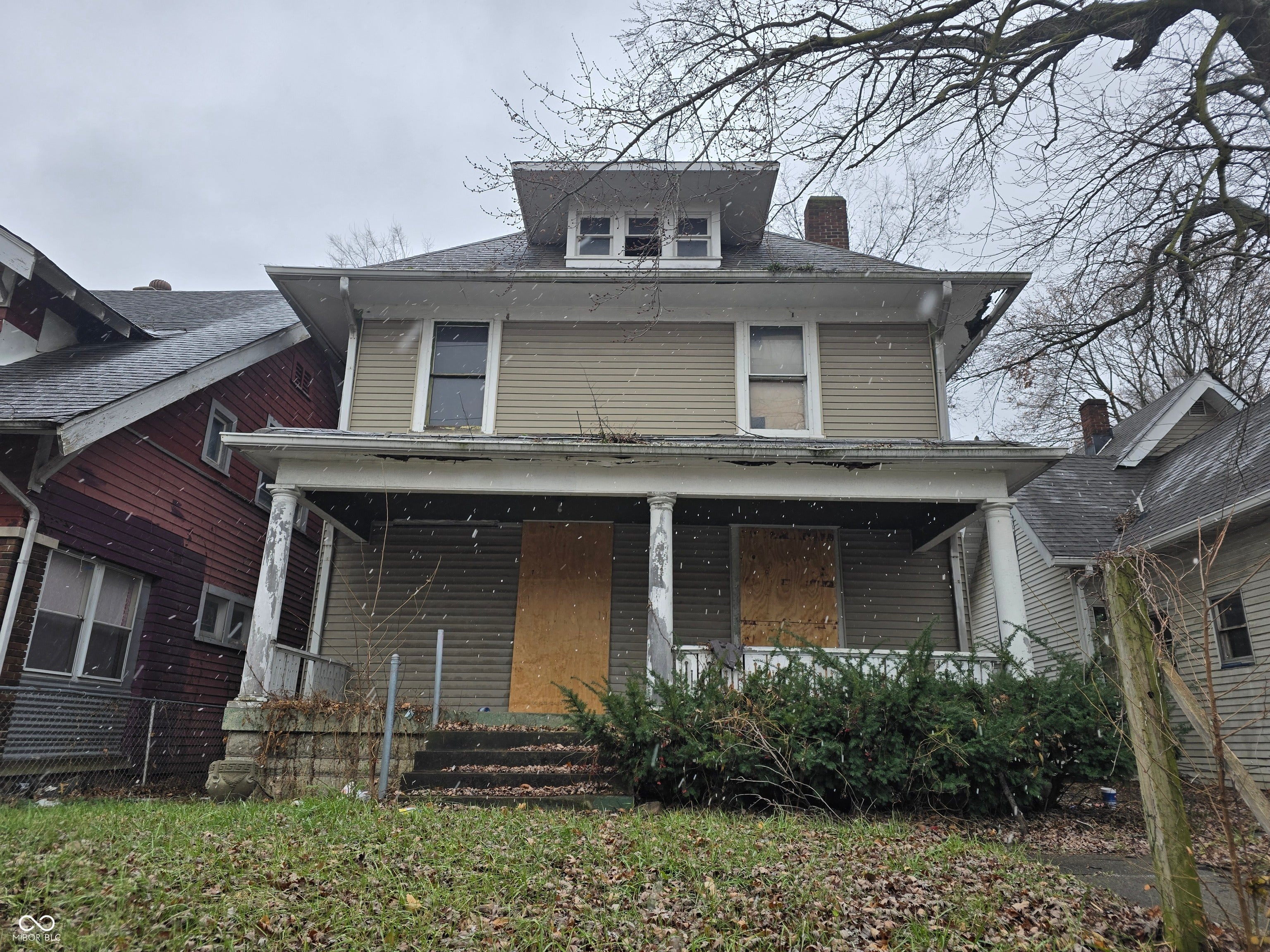 3609 E Washington Street, Indianapolis