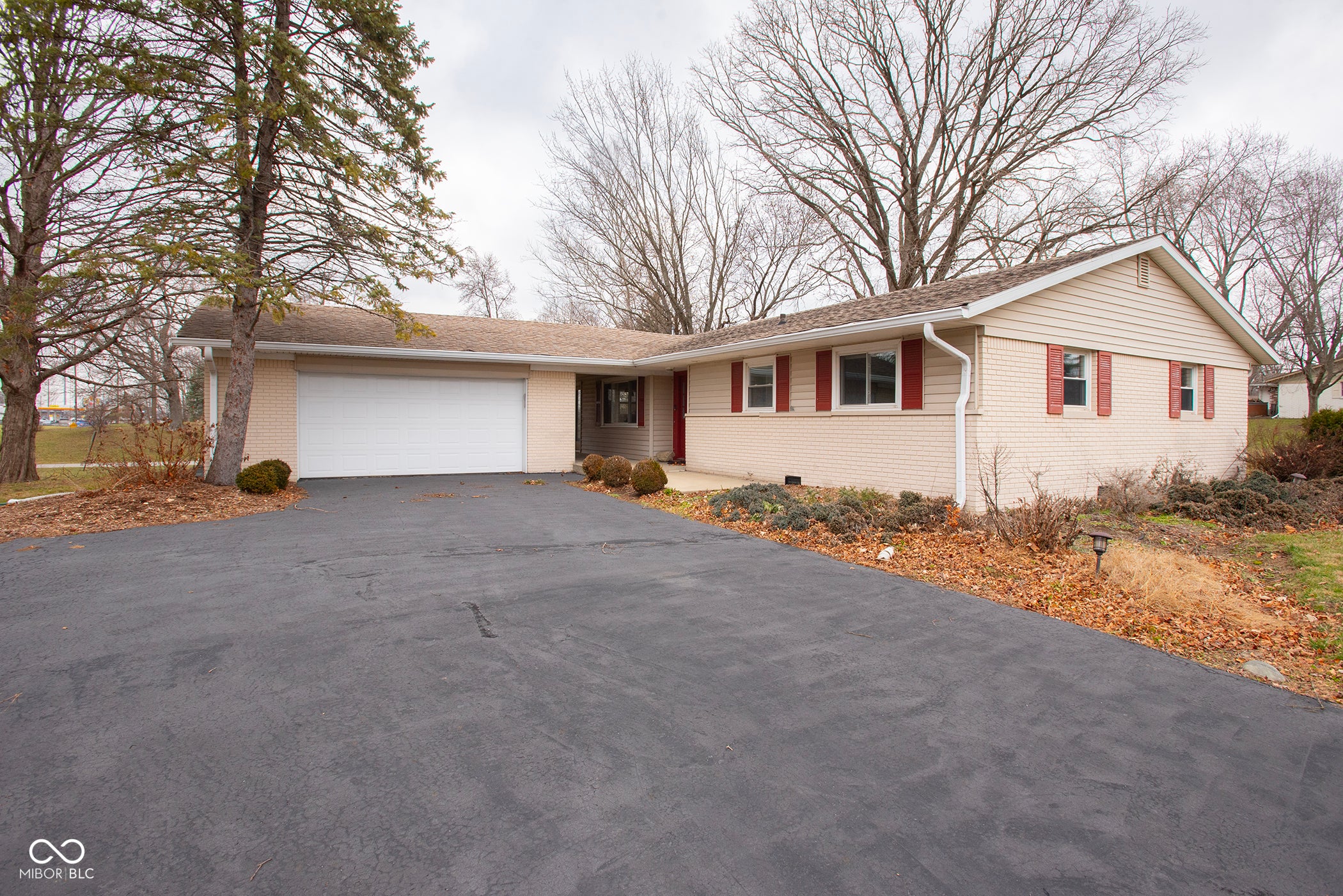 8105 Allisonville Road, Indianapolis