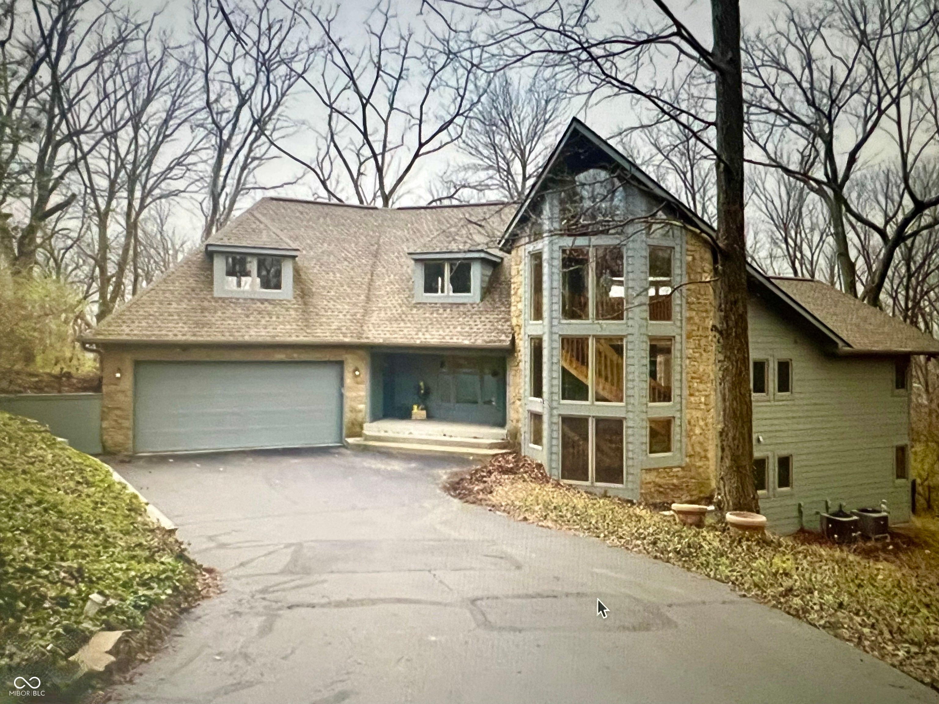 Photo of 7920 Timber Hill Drive Indianapolis, IN 46217