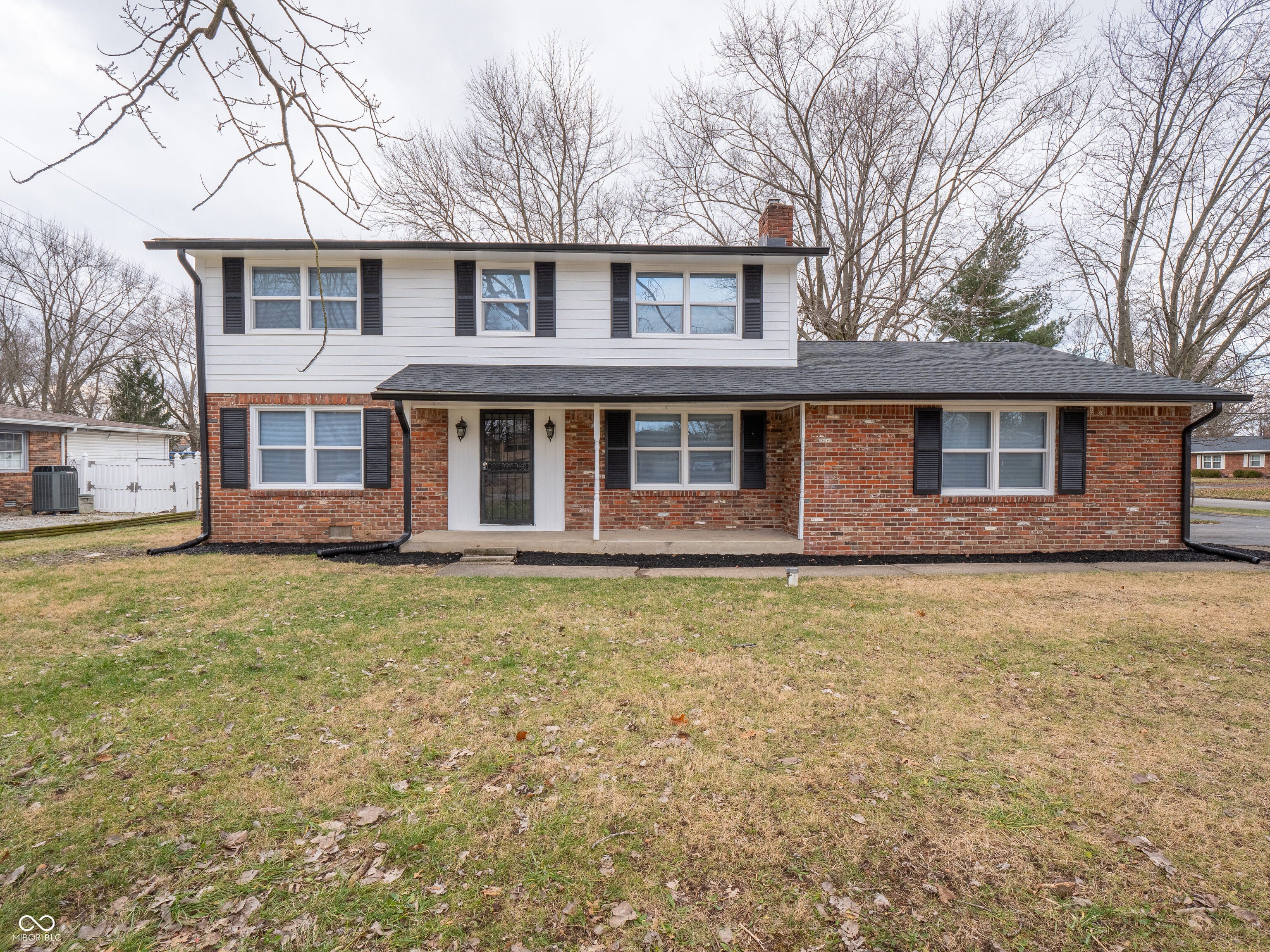 8104 Wallingwood Drive, Indianapolis