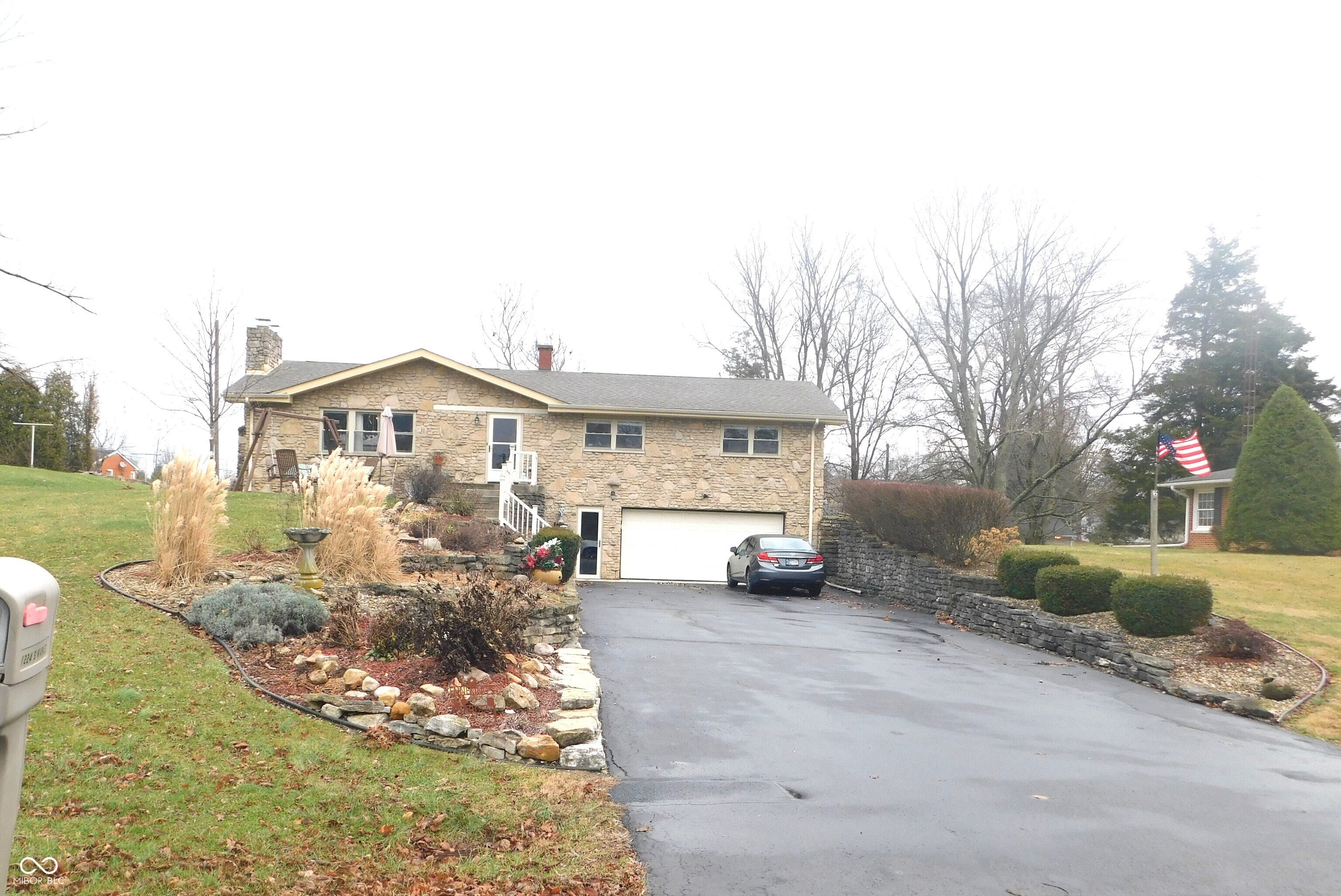 1224 S Maple Drive, Greensburg