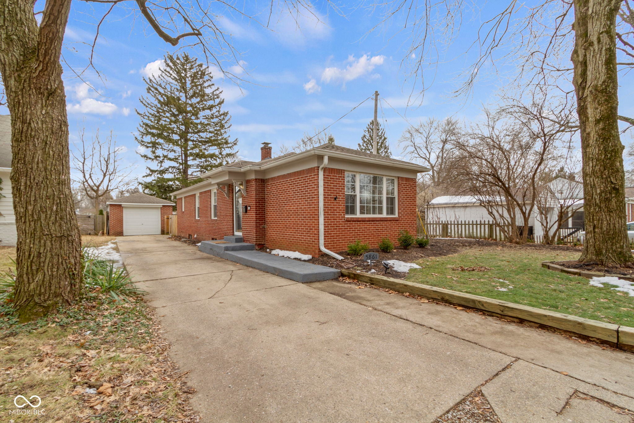 5861 Hillside Avenue, Indianapolis