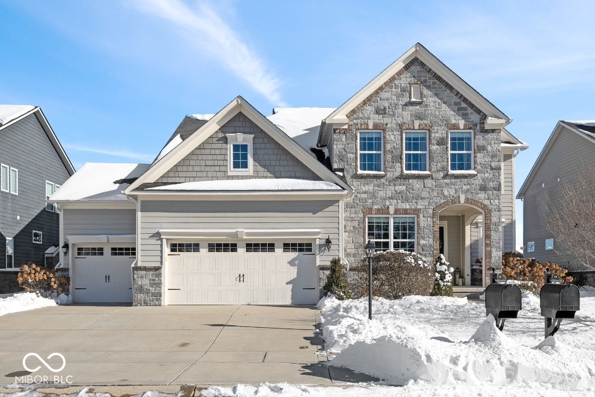 2787 W High Grove Circle, Zionsville