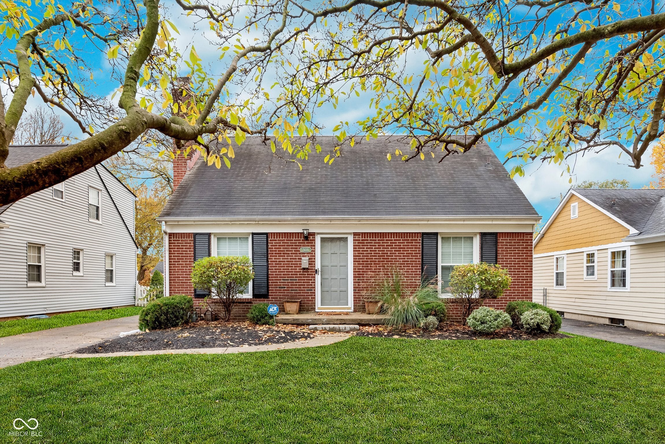 2435 Mcleay Drive, Indianapolis