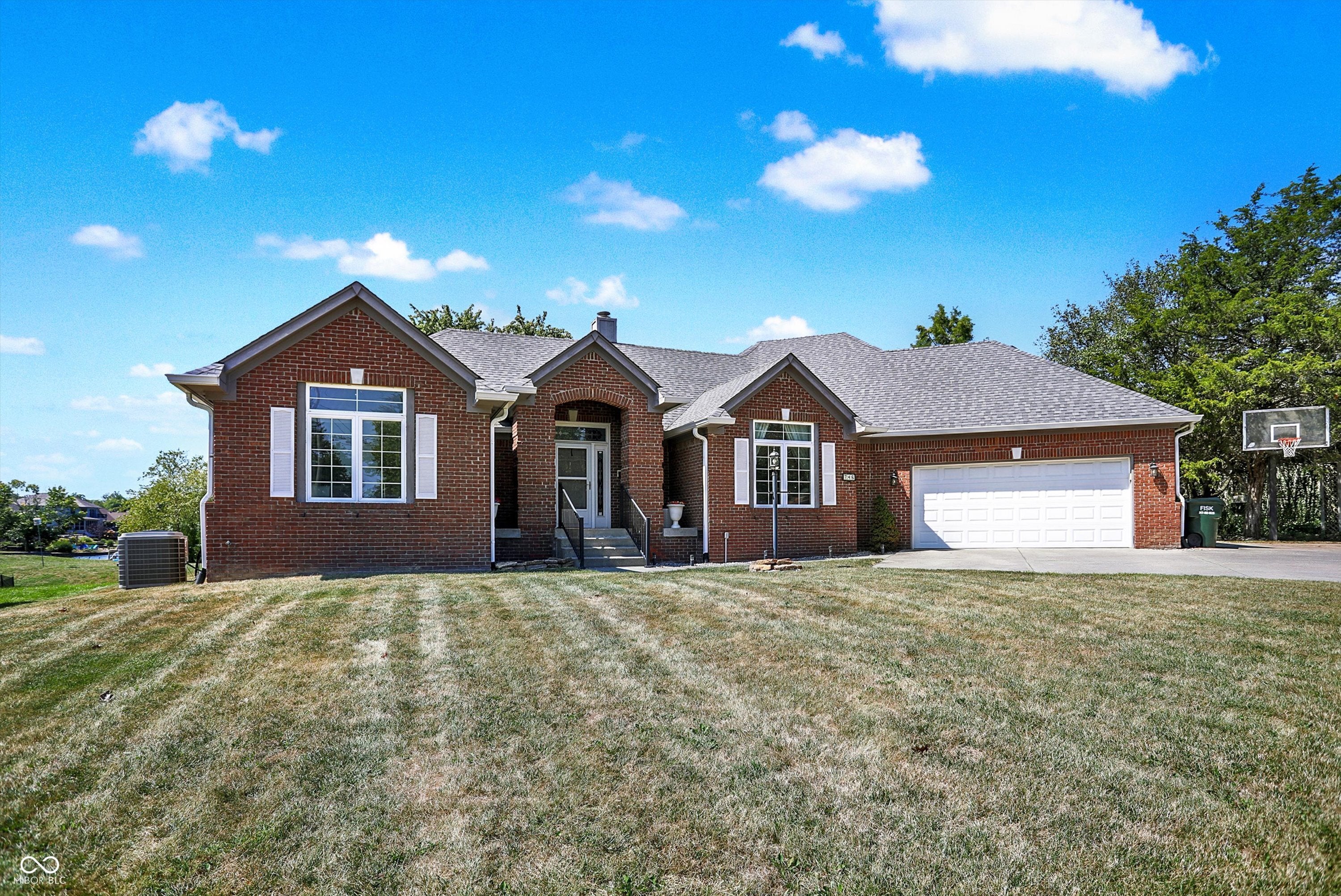 746 N Buck Creek Road, Greenfield