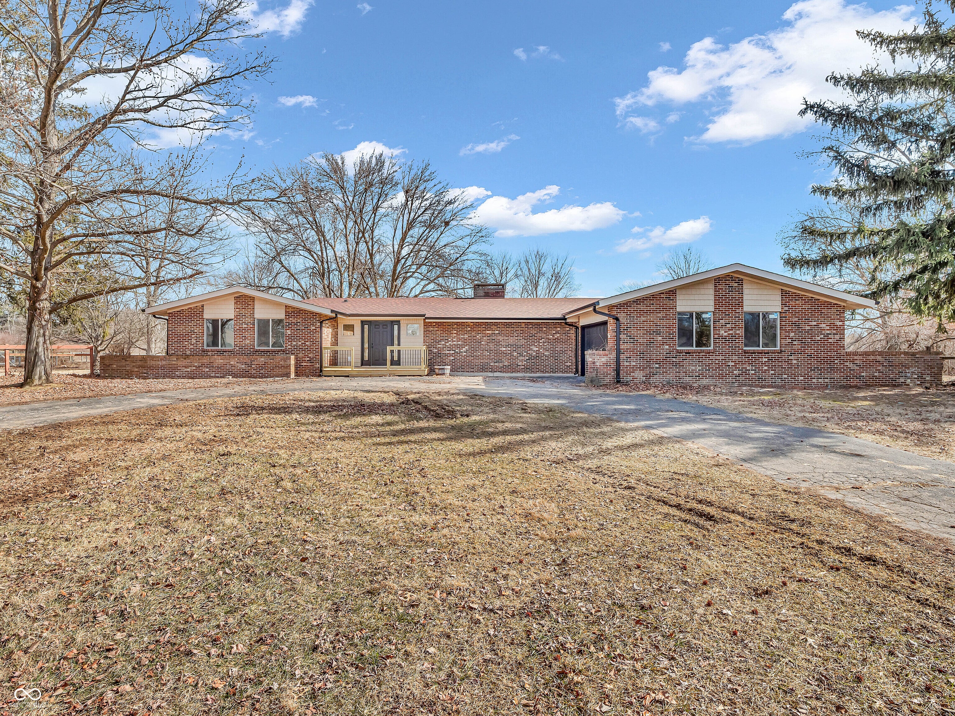 Photo of 3899 Honey Creek Boulevard Greenwood, IN 46143