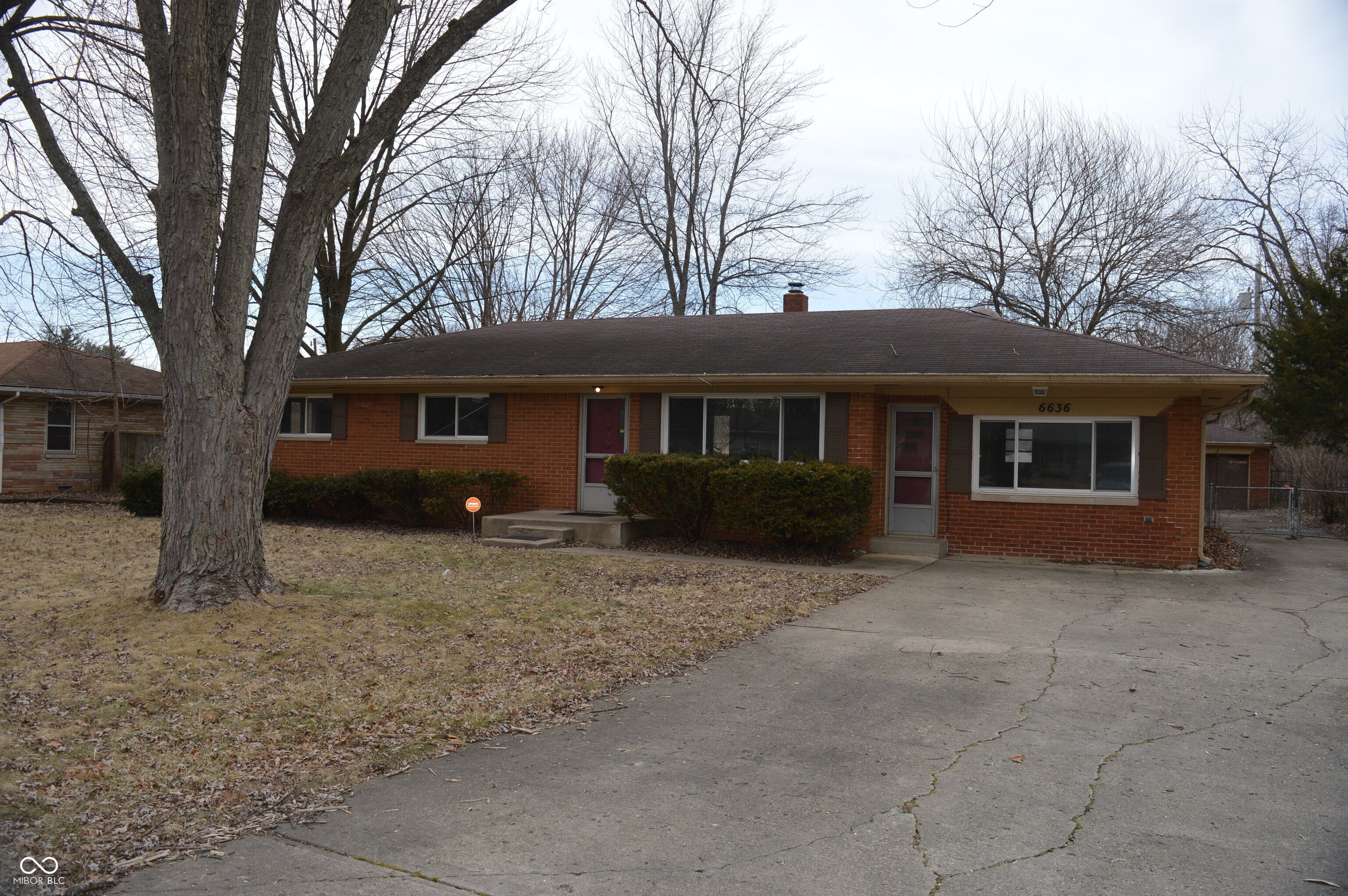 6636 W Ohio Street, Indianapolis