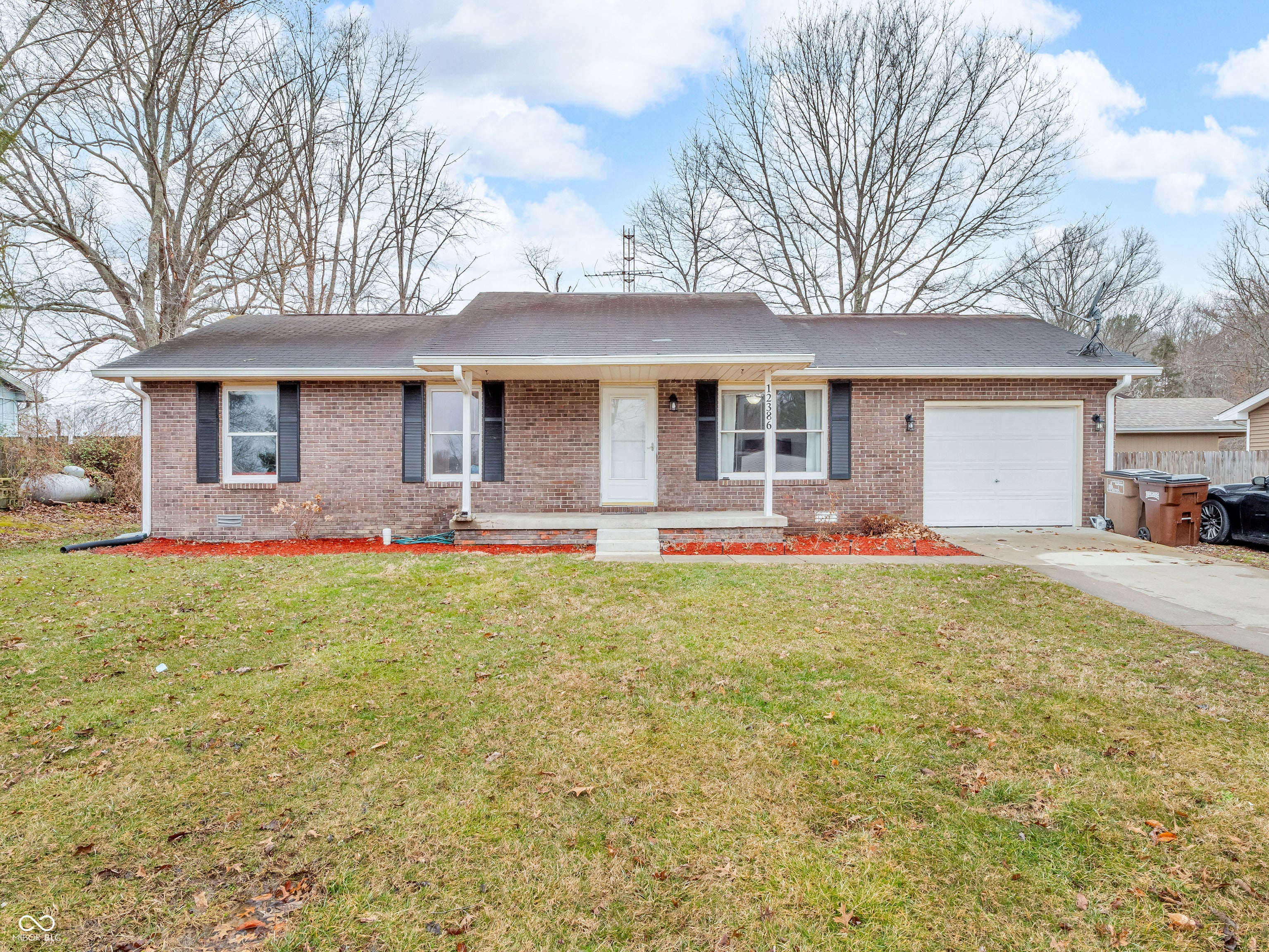 12386 S Hillview Drive, Columbus