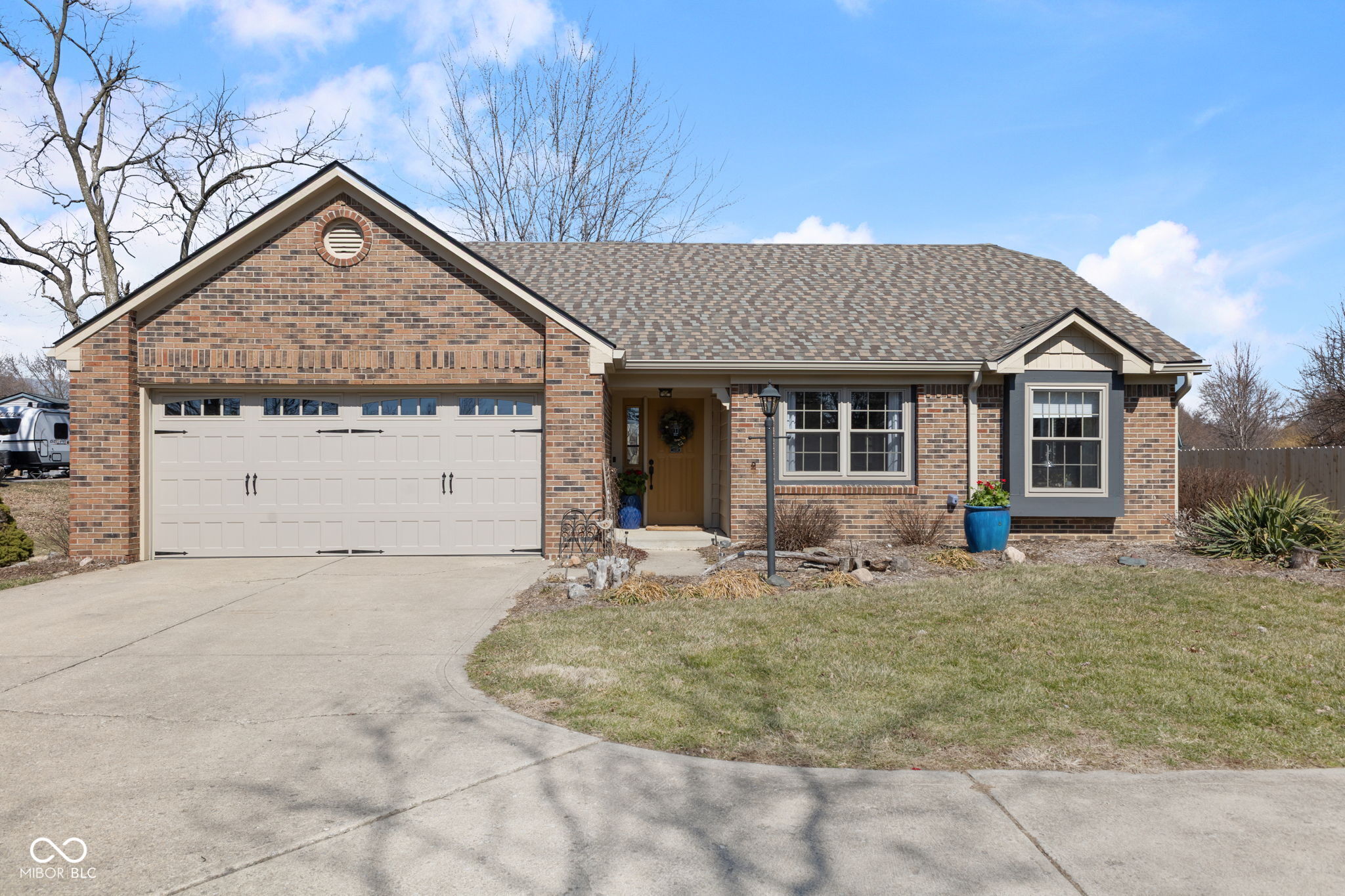 6540 Shelbyville Road, Indianapolis