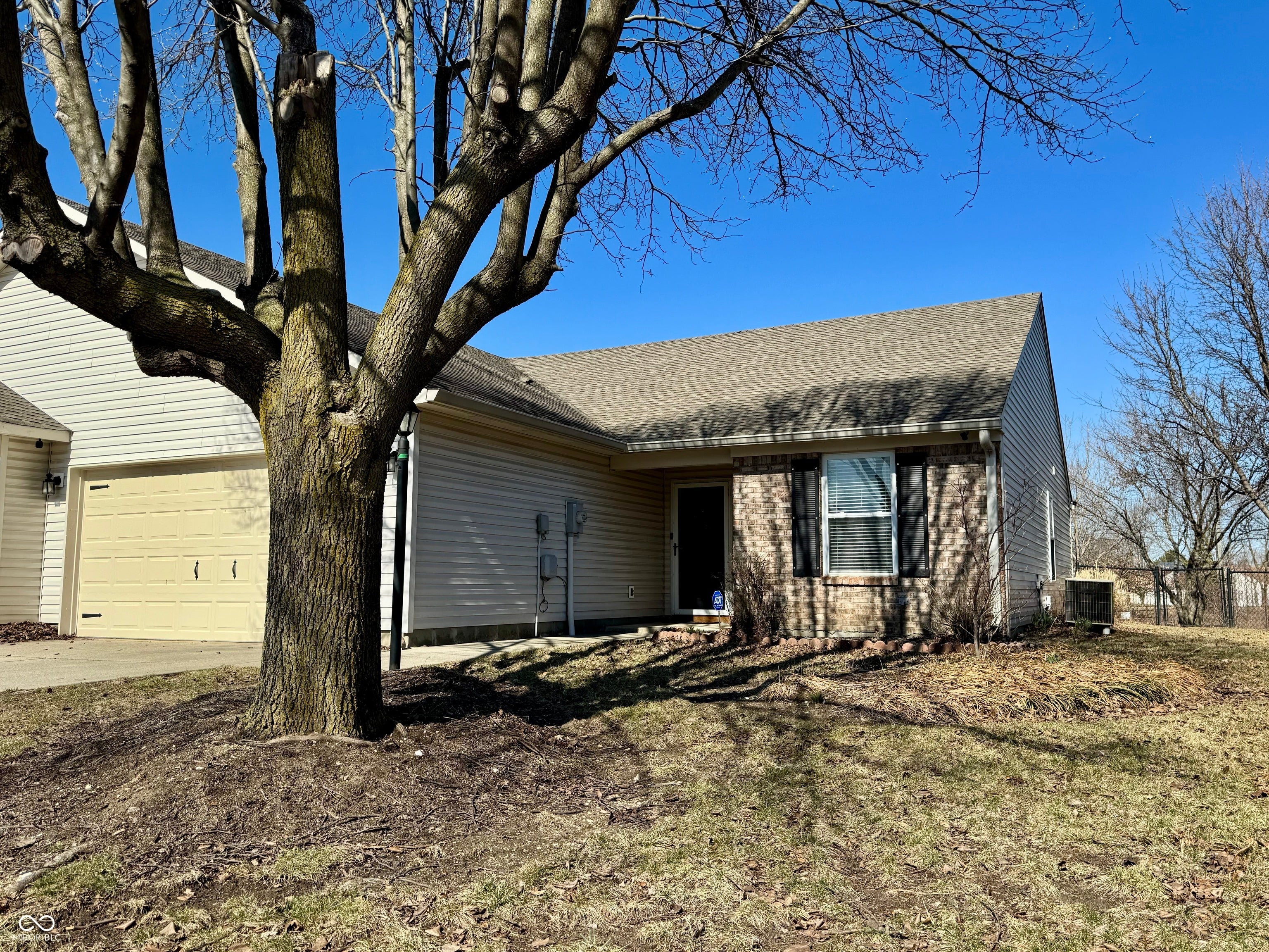 7156 Long Shore Circle, Indianapolis